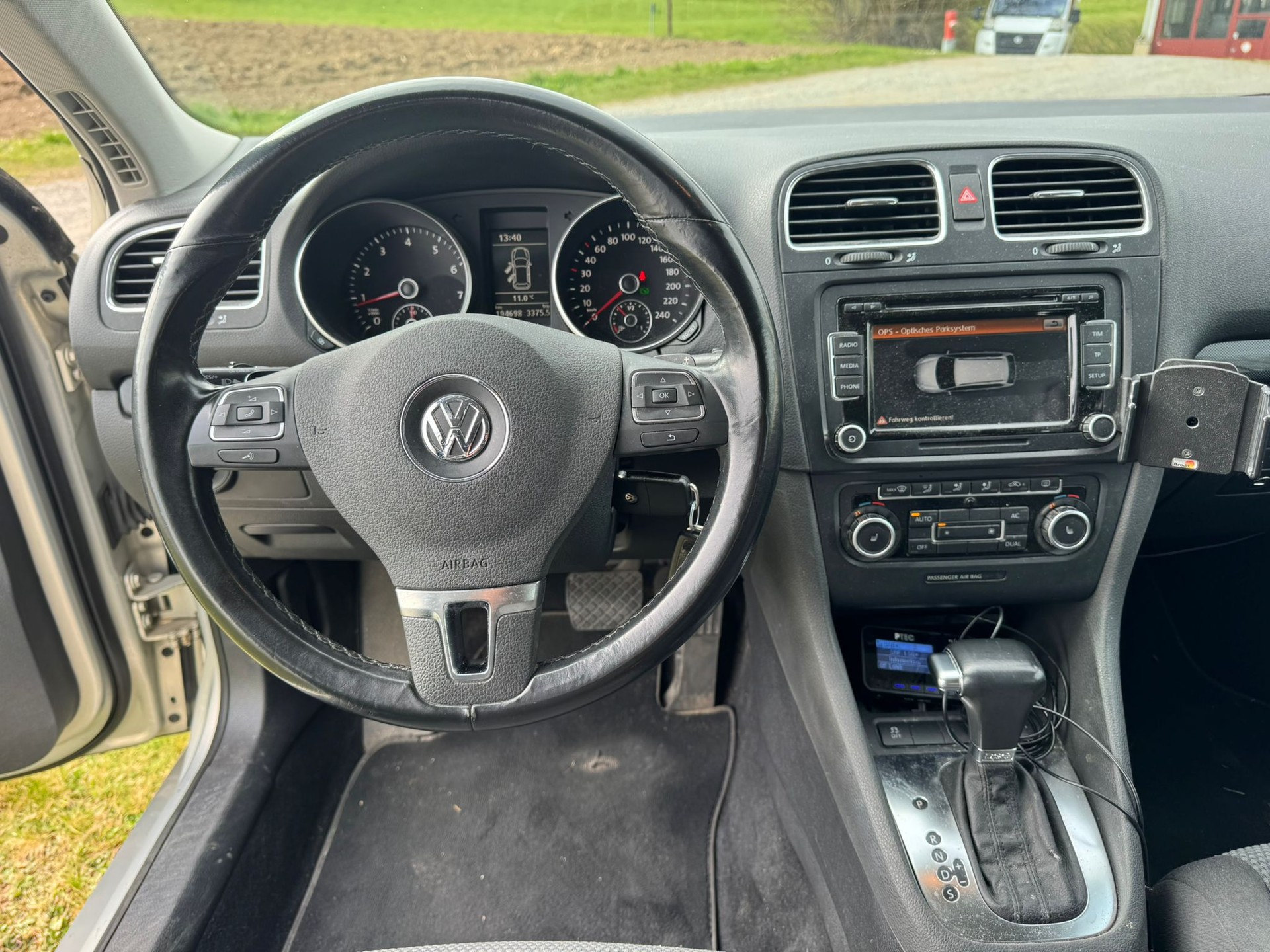 VW Golf Variant 1.4 TSI Value DSG-image-13
