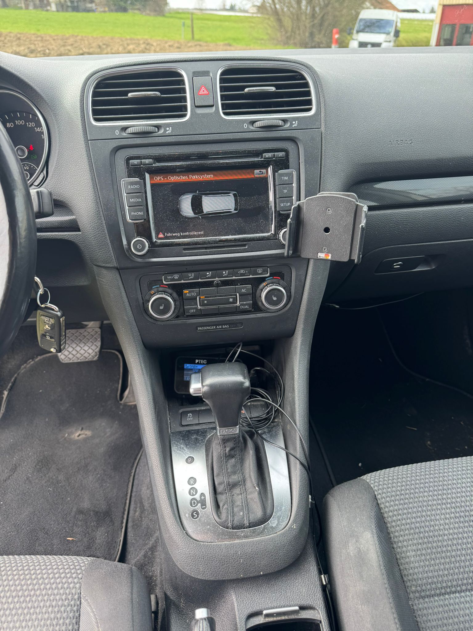 VW Golf Variant 1.4 TSI Value DSG-image-14
