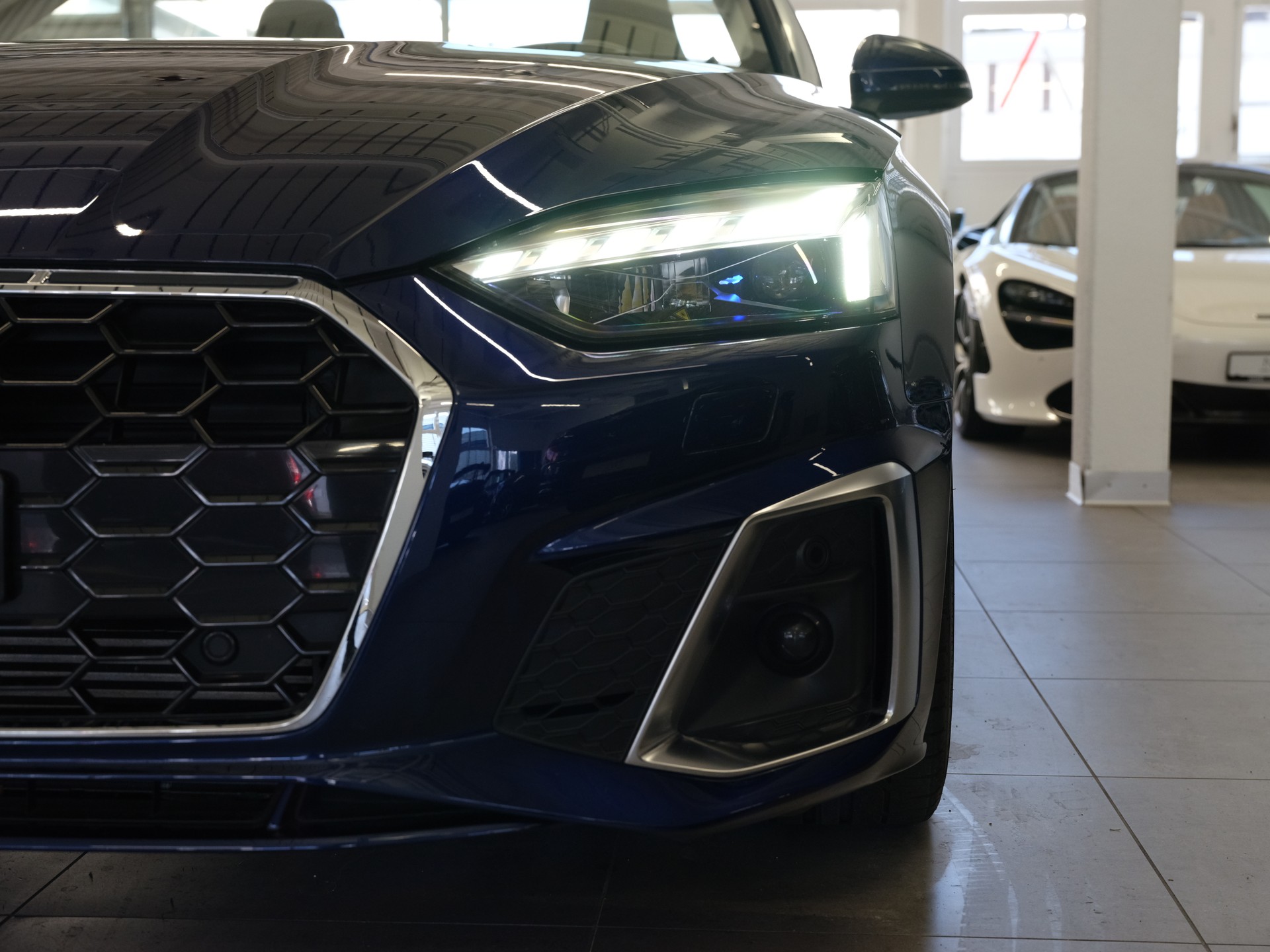 AUDI A5 Cabriolet 45 TFSI S-tronic Sport quattro *Head-Up Display* *S-Line* *Assistenz-Paket* *Sportsitze Alcantara*-image-9