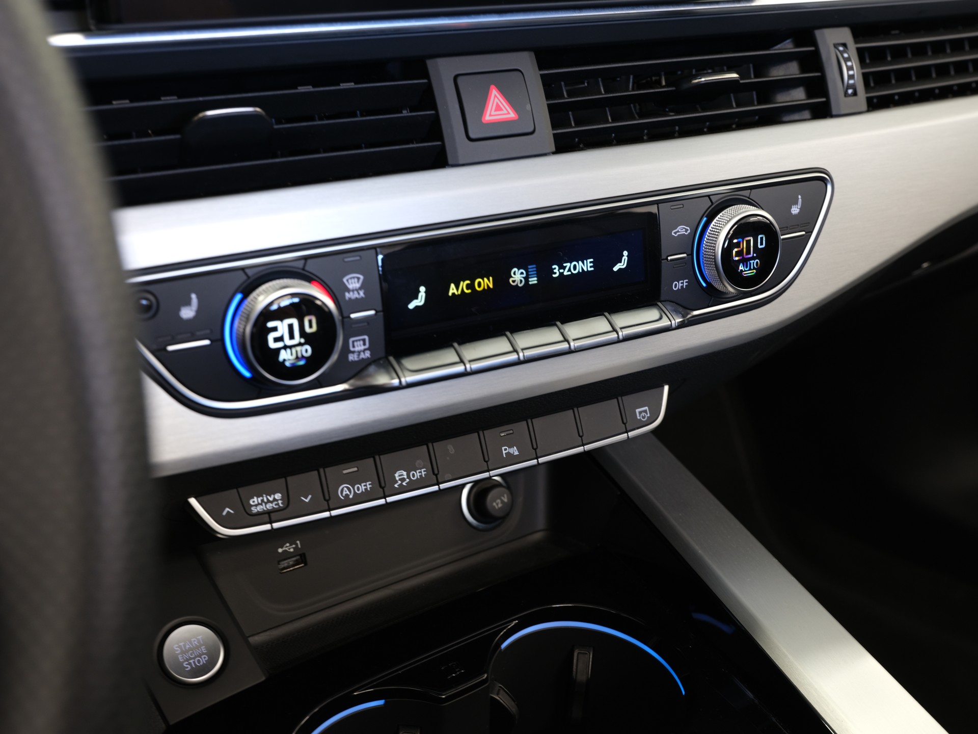 AUDI A5 Cabriolet 45 TFSI S-tronic Sport quattro *Head-Up Display* *S-Line* *Assistenz-Paket* *Sportsitze Alcantara*-image-24