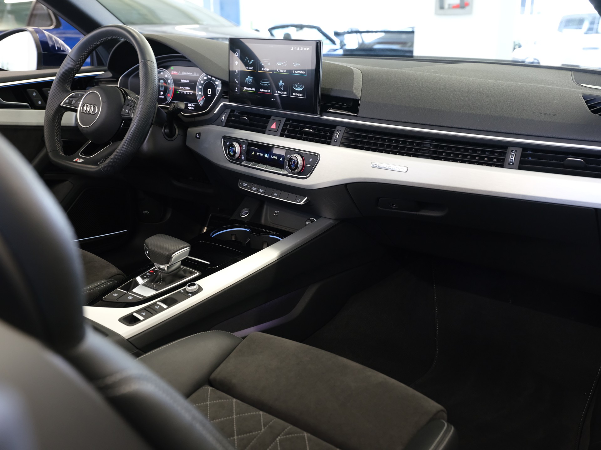 AUDI A5 Cabriolet 45 TFSI S-tronic Sport quattro *Head-Up Display* *S-Line* *Assistenz-Paket* *Sportsitze Alcantara*-image-18