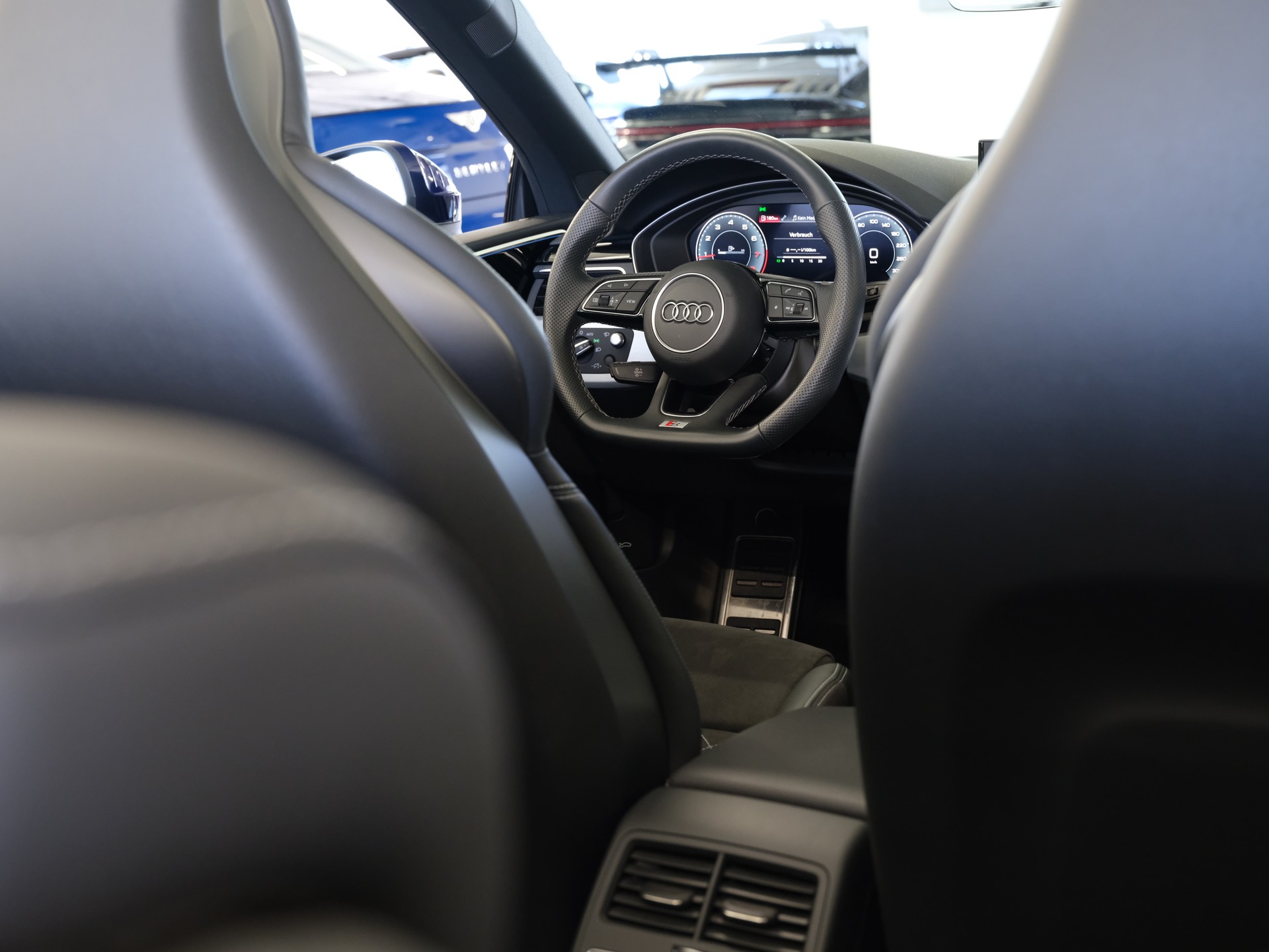 AUDI A5 Cabriolet 45 TFSI S-tronic Sport quattro *Head-Up Display* *S-Line* *Assistenz-Paket* *Sportsitze Alcantara*-image-17