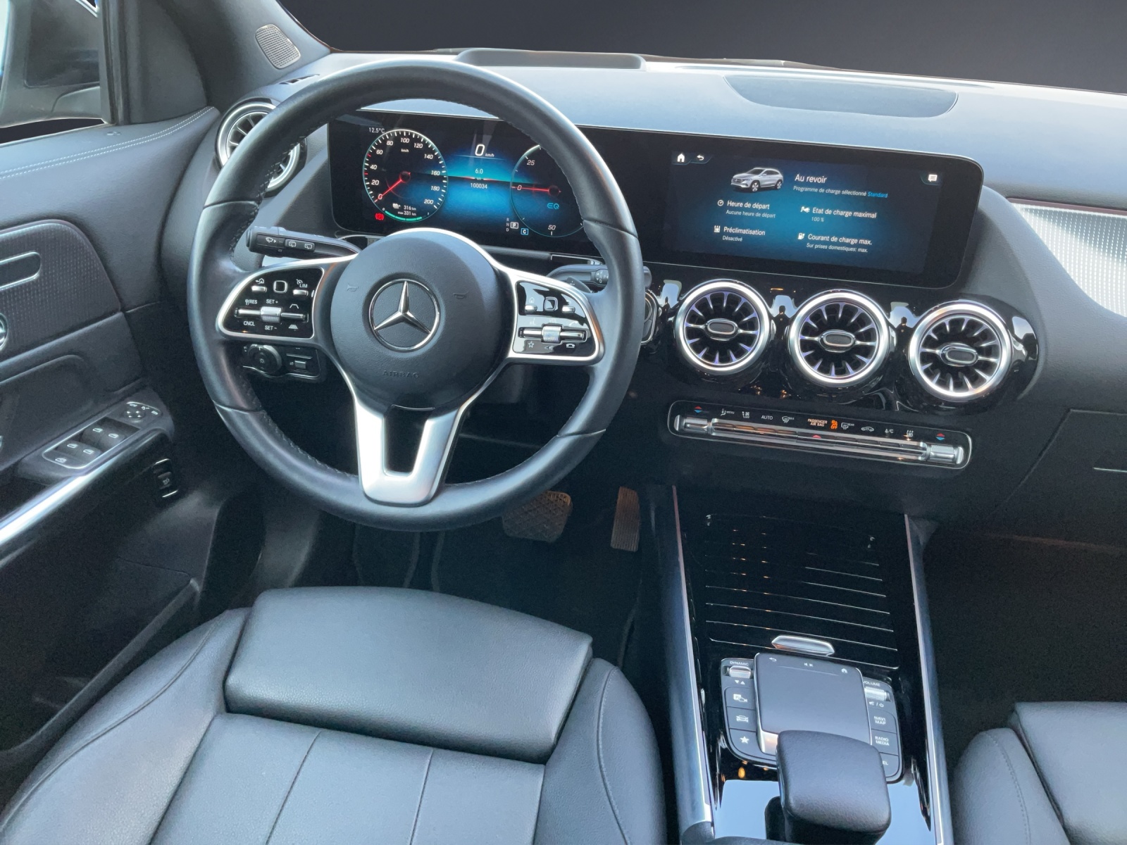 MERCEDES-BENZ EQA 250-image-11