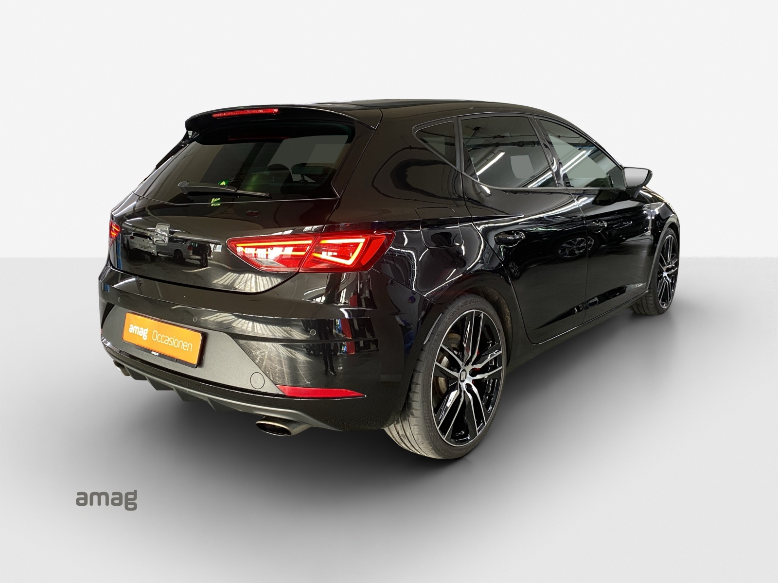 SEAT Leon 2.0 TSI Cupra 300-image-4