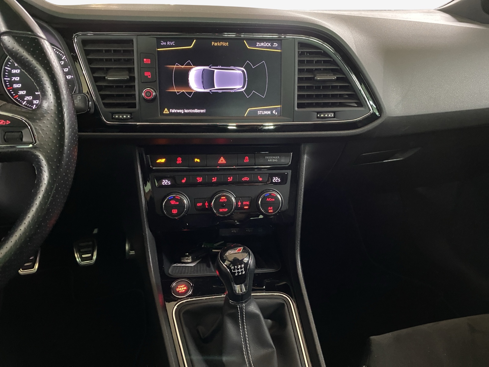 SEAT Leon 2.0 TSI Cupra 300-image-10