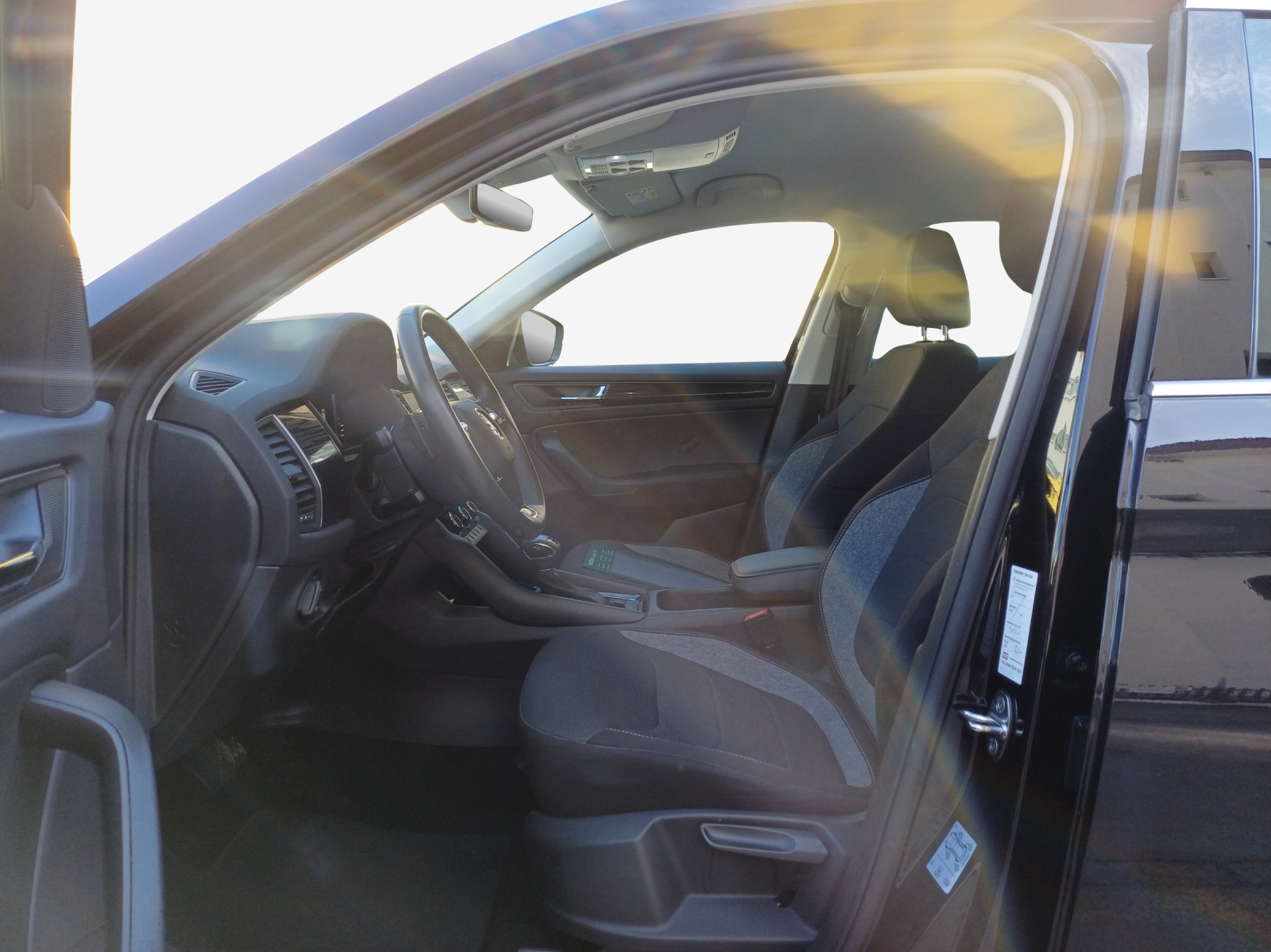 SKODA Kodiaq 2.0 TDI SCR Drive 4x4 DSG-image-7