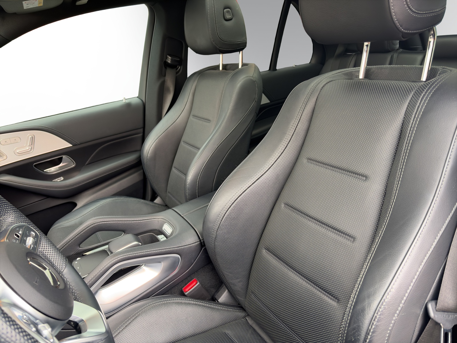 MERCEDES-BENZ GLE 350 e AMG Line 4M 9G-image-6