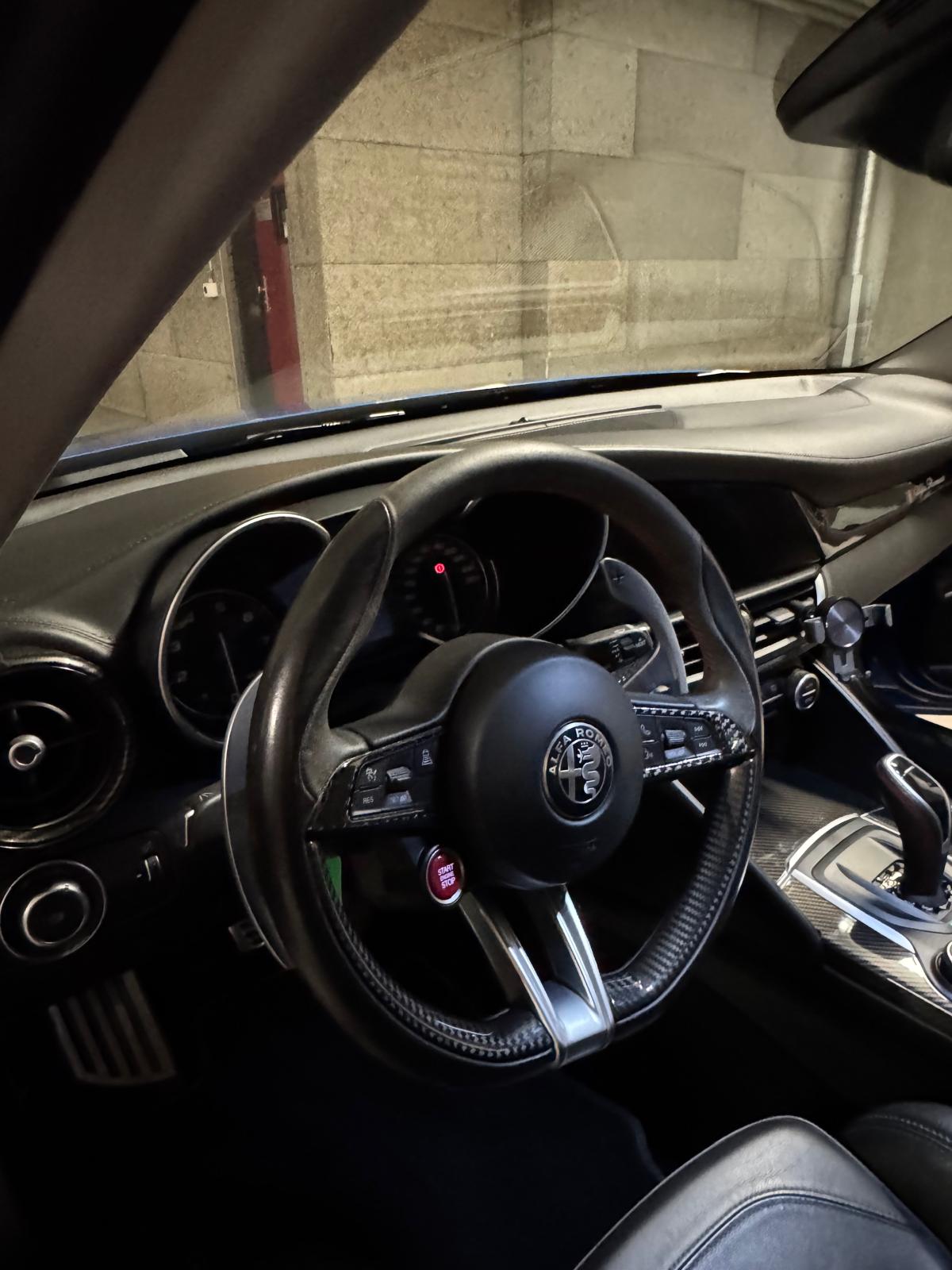 ALFA ROMEO Giulia 2.0 Veloce Q4 Automatic-image-5