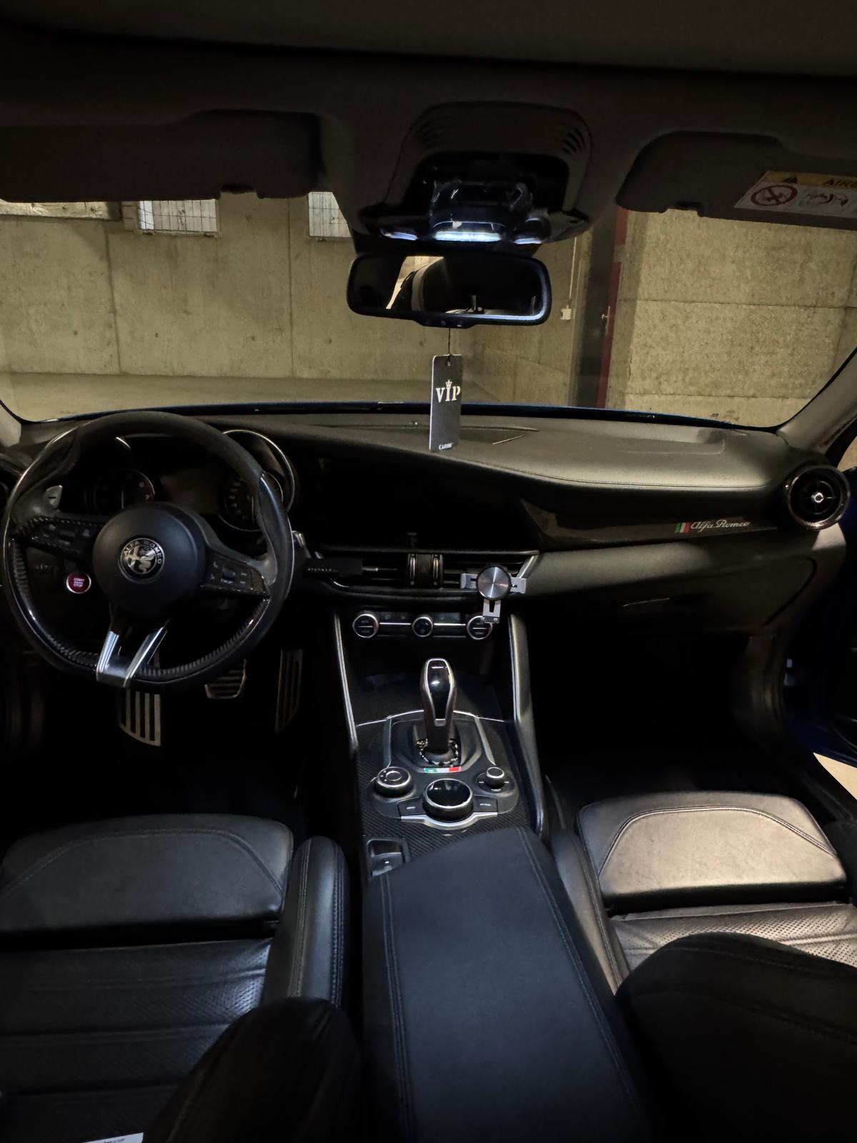 ALFA ROMEO Giulia 2.0 Veloce Q4 Automatic-image-3