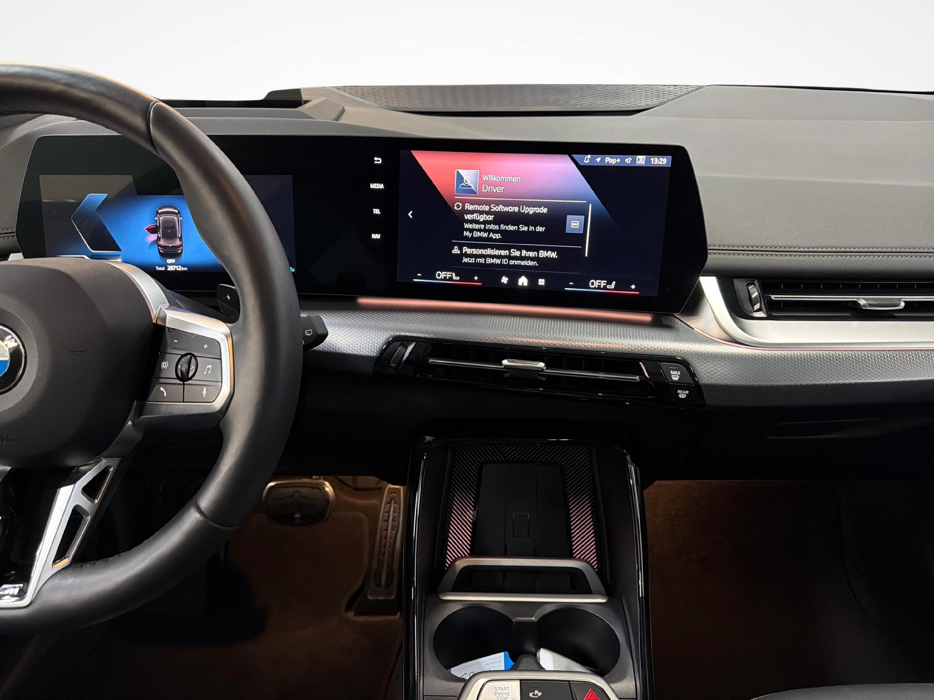 BMW 223i xDrive Active Tourer-image-13
