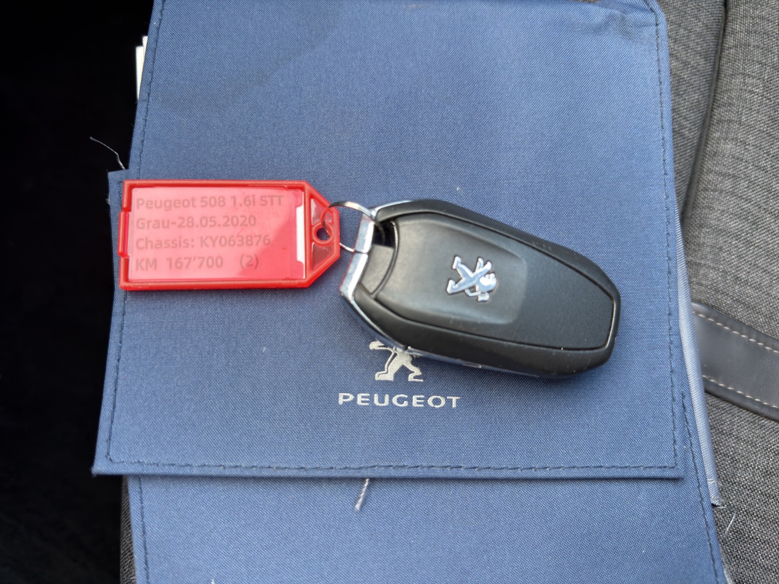PEUGEOT 508 1.6 PureTech Allure EAT8-image-23