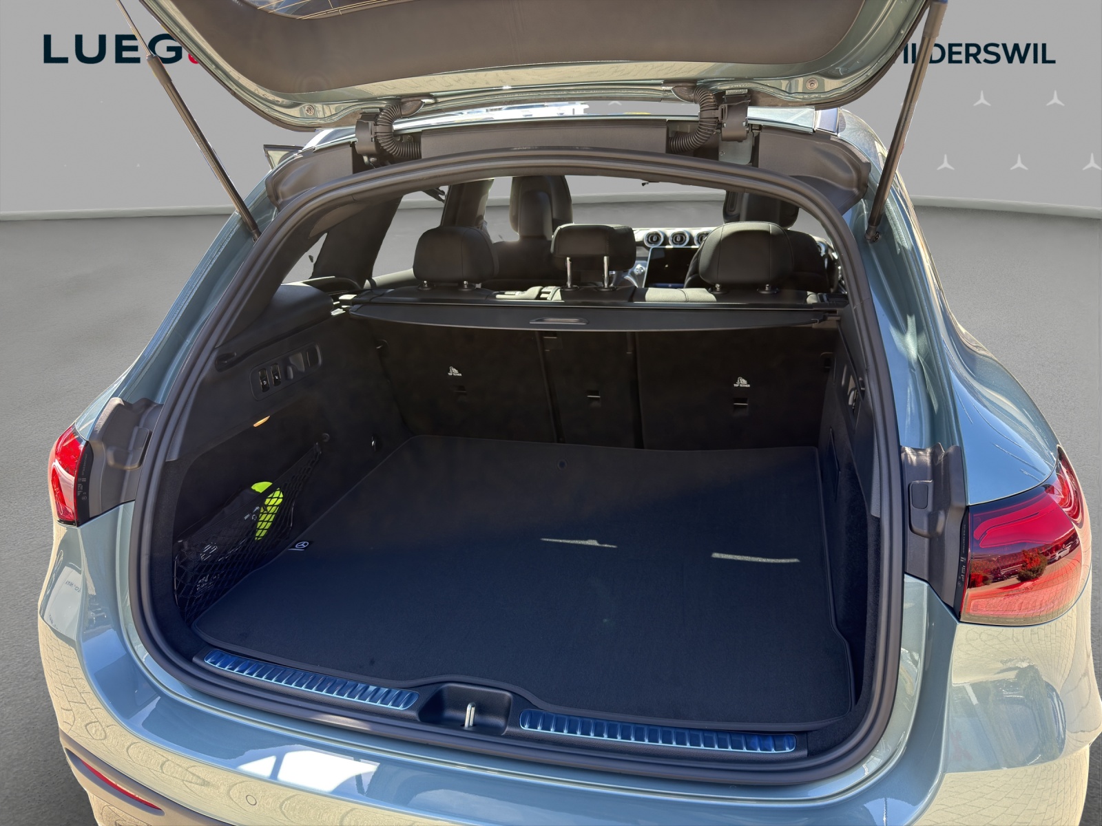 MERCEDES-BENZ GLC 300 4Matic 9G-Tronic-image-13