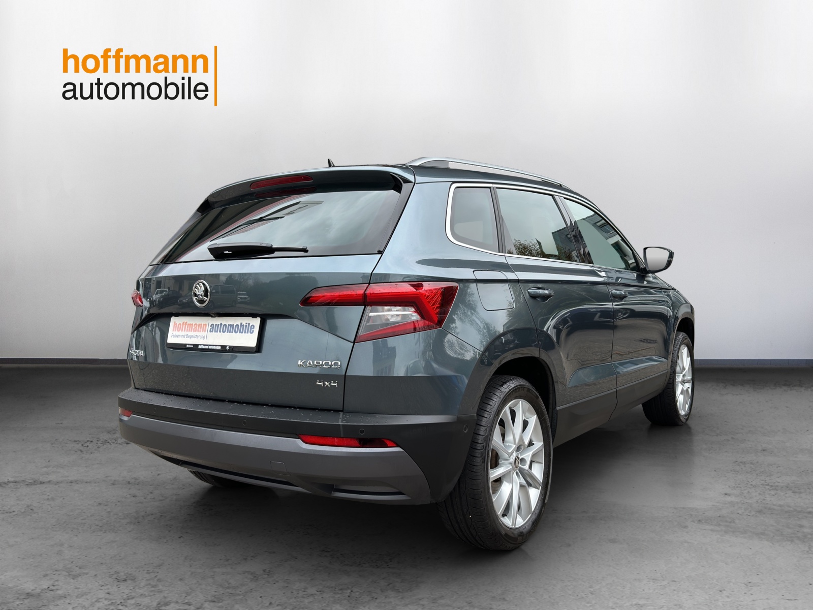 SKODA Karoq 2.0 TDI CR Style 4x4 DSG-image-3