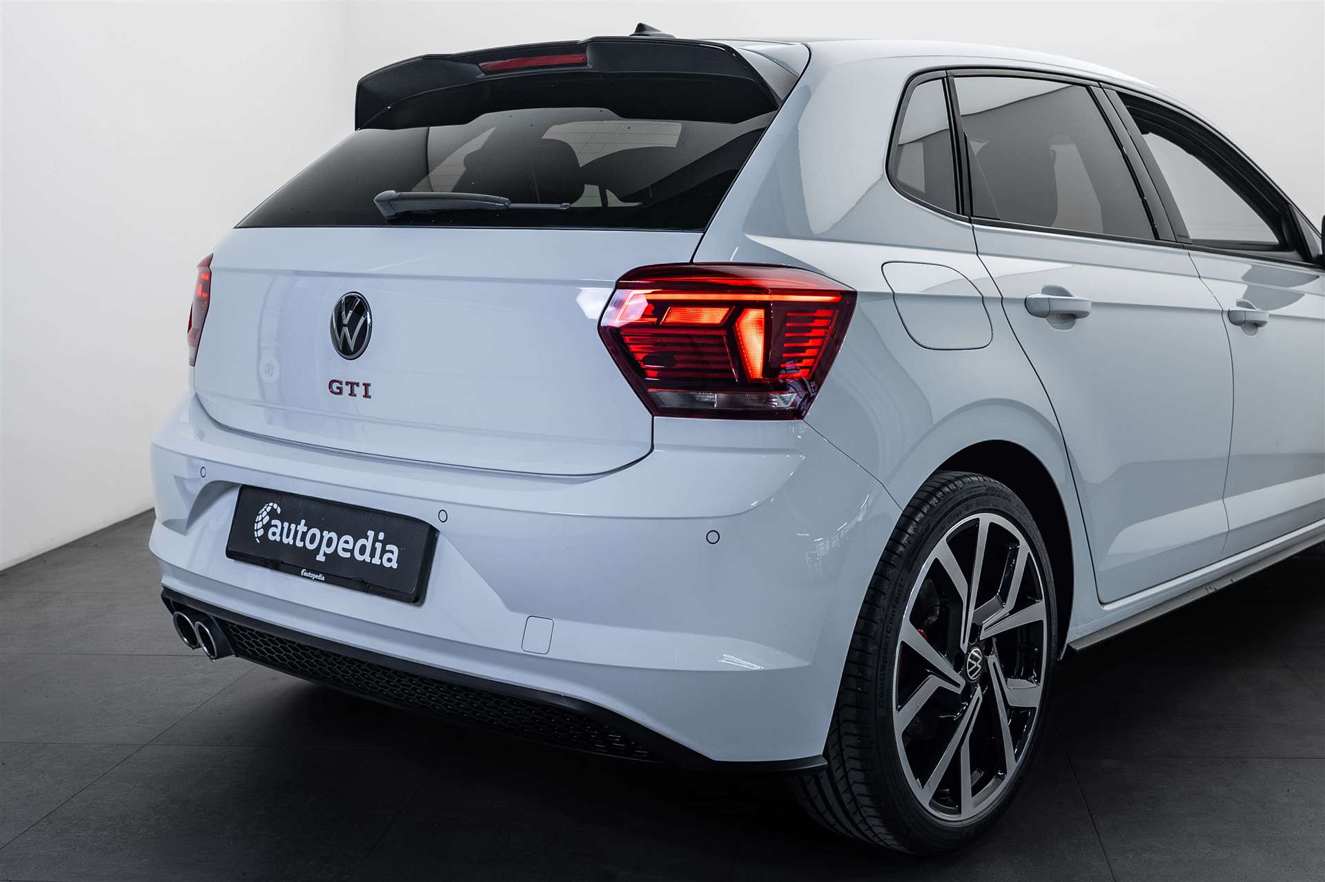 VW Polo 2.0 TSI GTI DSG 207PS-image-3