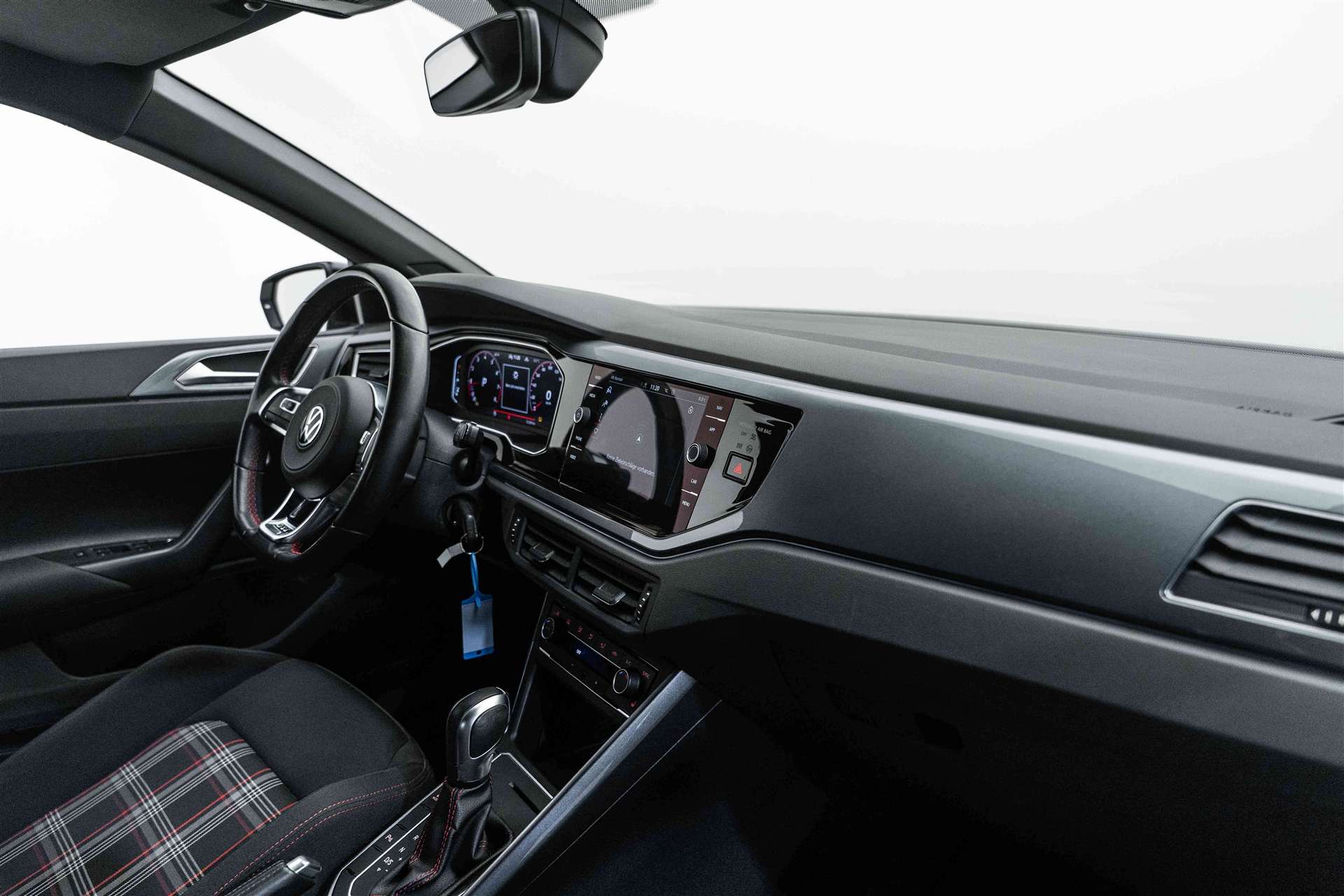 VW Polo 2.0 TSI GTI DSG 207PS-image-10