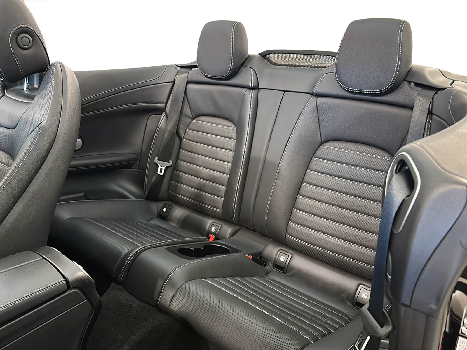 MERCEDES-BENZ C 43 Cabriolet AMG Premium + 4Matic 9G-Tronic-image-16
