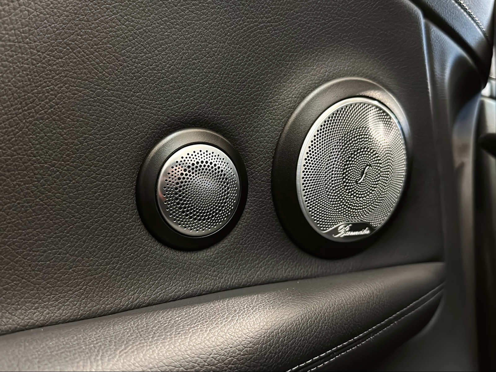MERCEDES-BENZ C 43 Cabriolet AMG Premium + 4Matic 9G-Tronic-image-31