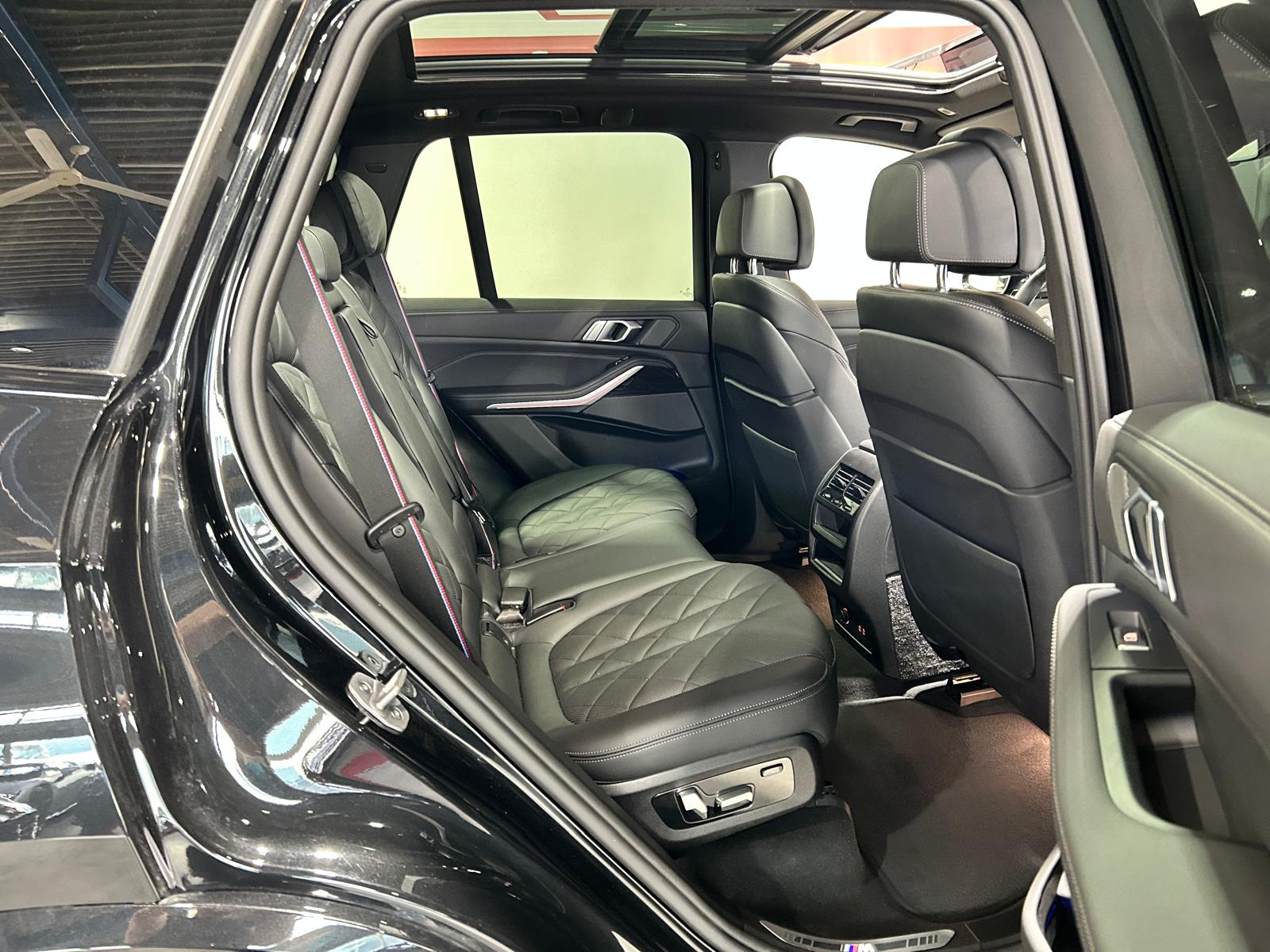 BMW X5 30d xDrive SAG M-SPORT*CH-FAHRZEUG*-image-8