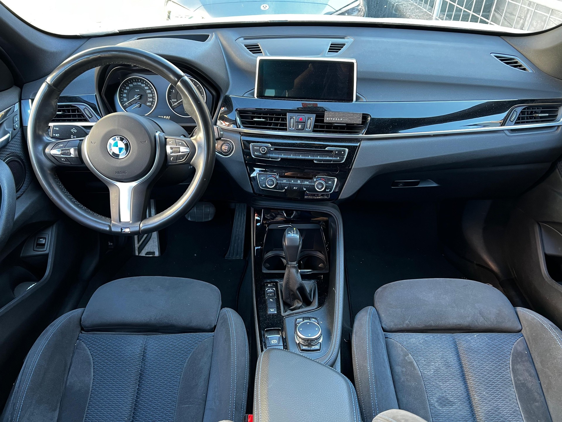 BMW X1 xDrive 25d Steptronic-image-8