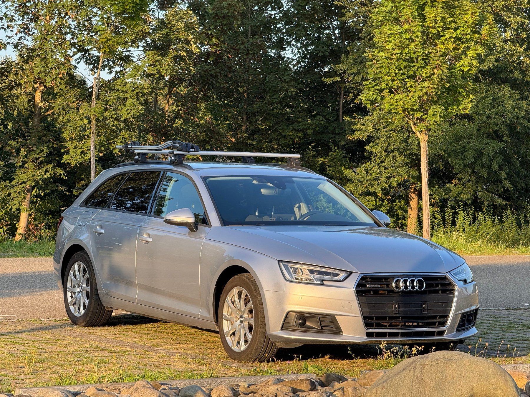 AUDI 2.0 TDI 190 quattro S-Tronic-image-0