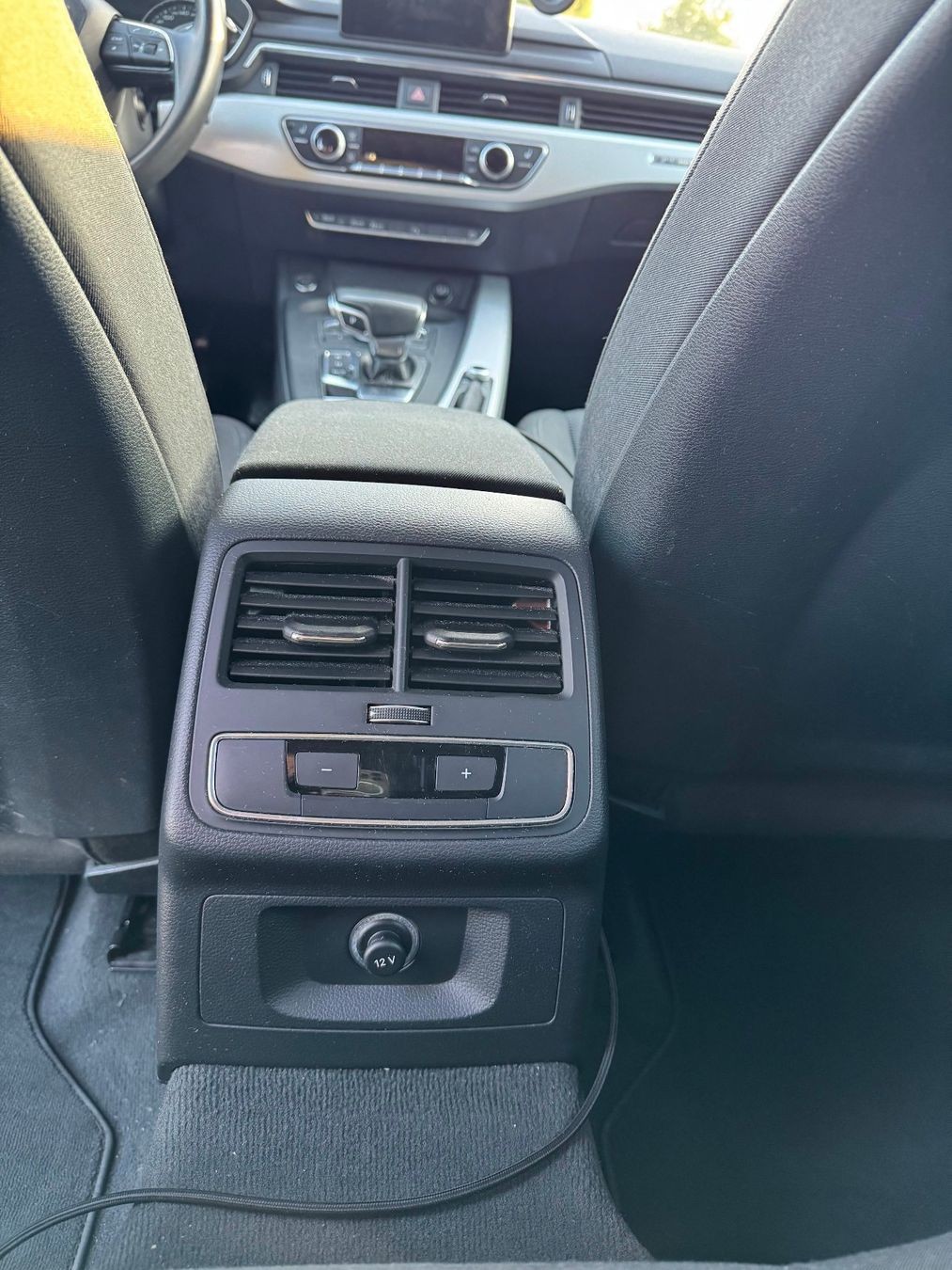 AUDI 2.0 TDI 190 quattro S-Tronic-image-5