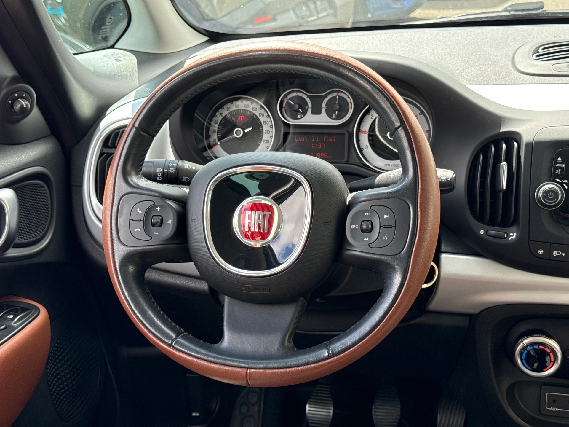 FIAT 500L 1.4 TB 16V Trekking Line-image-10