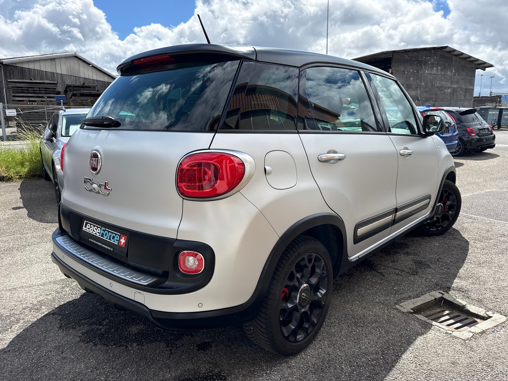 FIAT 500L 1.4 TB 16V Trekking Line-image-2
