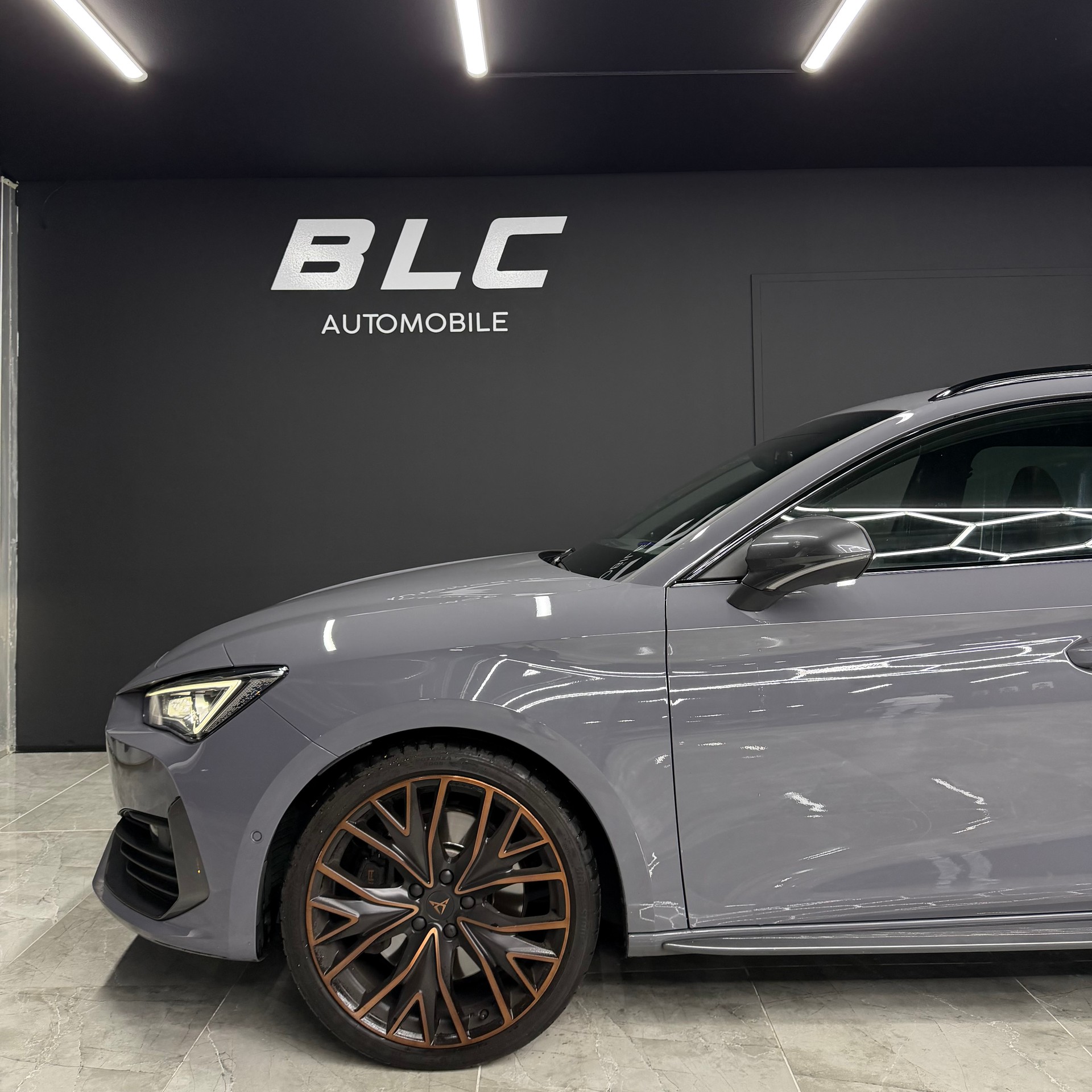 CUPRA LEON ST 2.0 TSI VZ DSG 4Drive-image-3