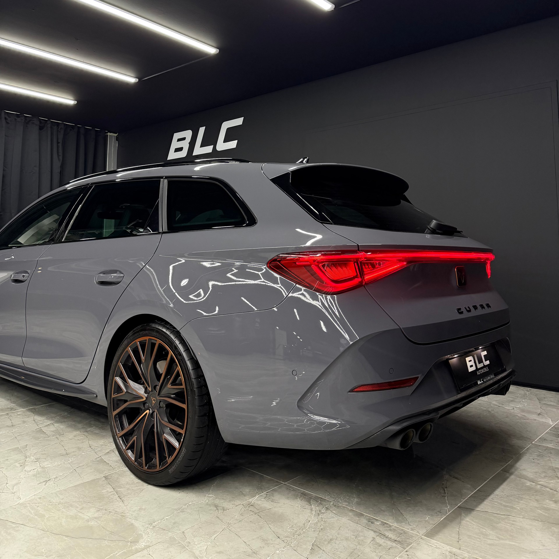 CUPRA LEON ST 2.0 TSI VZ DSG 4Drive-image-6