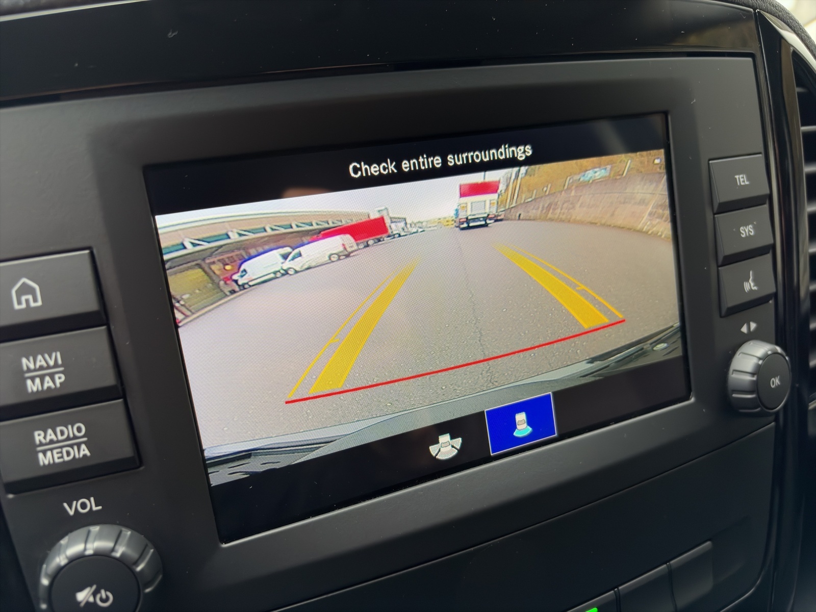 MERCEDES-BENZ Vito 116 CDI Lang Select Tourer 4Matic 9G-Tronic-image-10