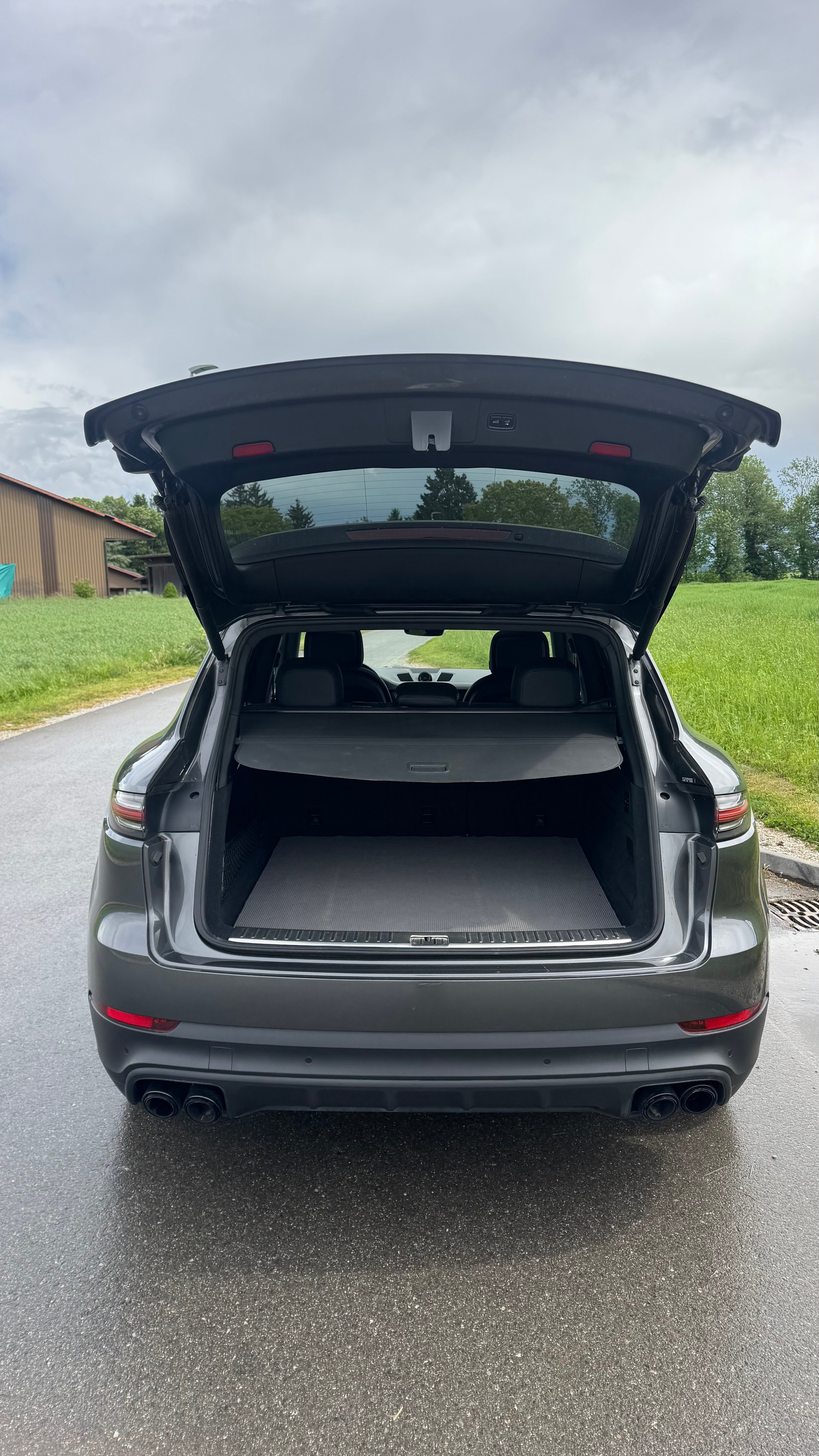 PORSCHE Cayenne-image-5