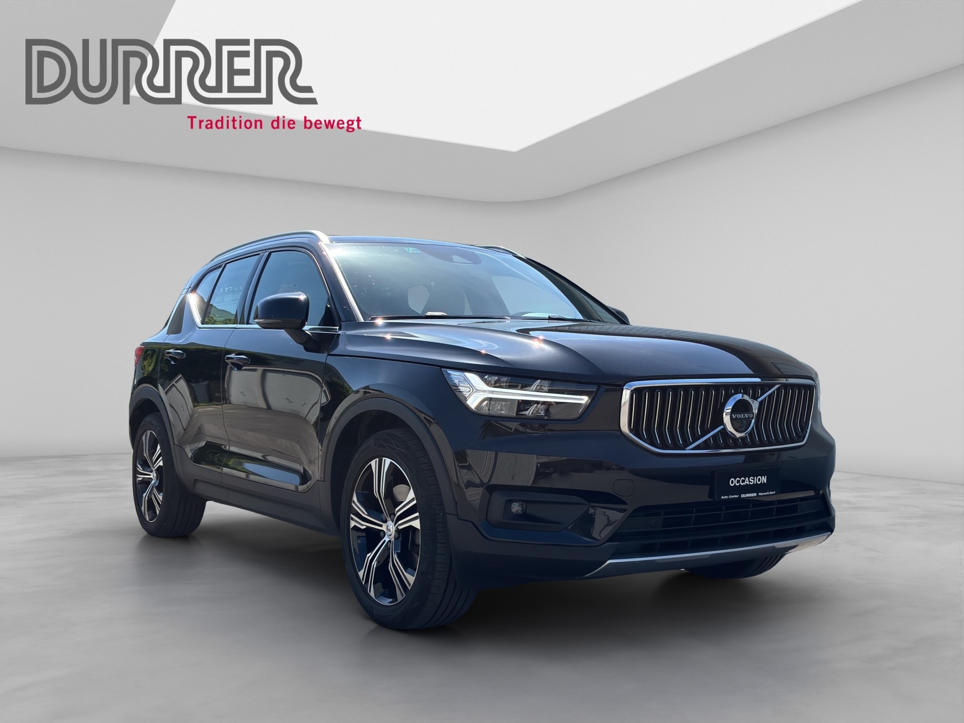 VOLVO XC40 2.0 B5 MH Inscription AWD-image-5