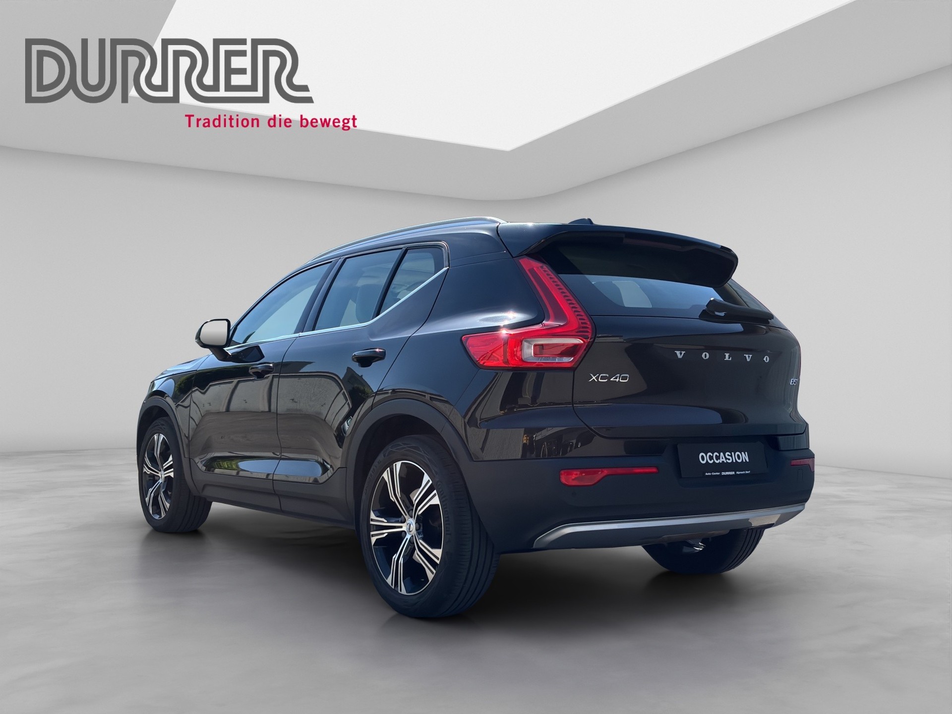VOLVO XC40 2.0 B5 MH Inscription AWD-image-2