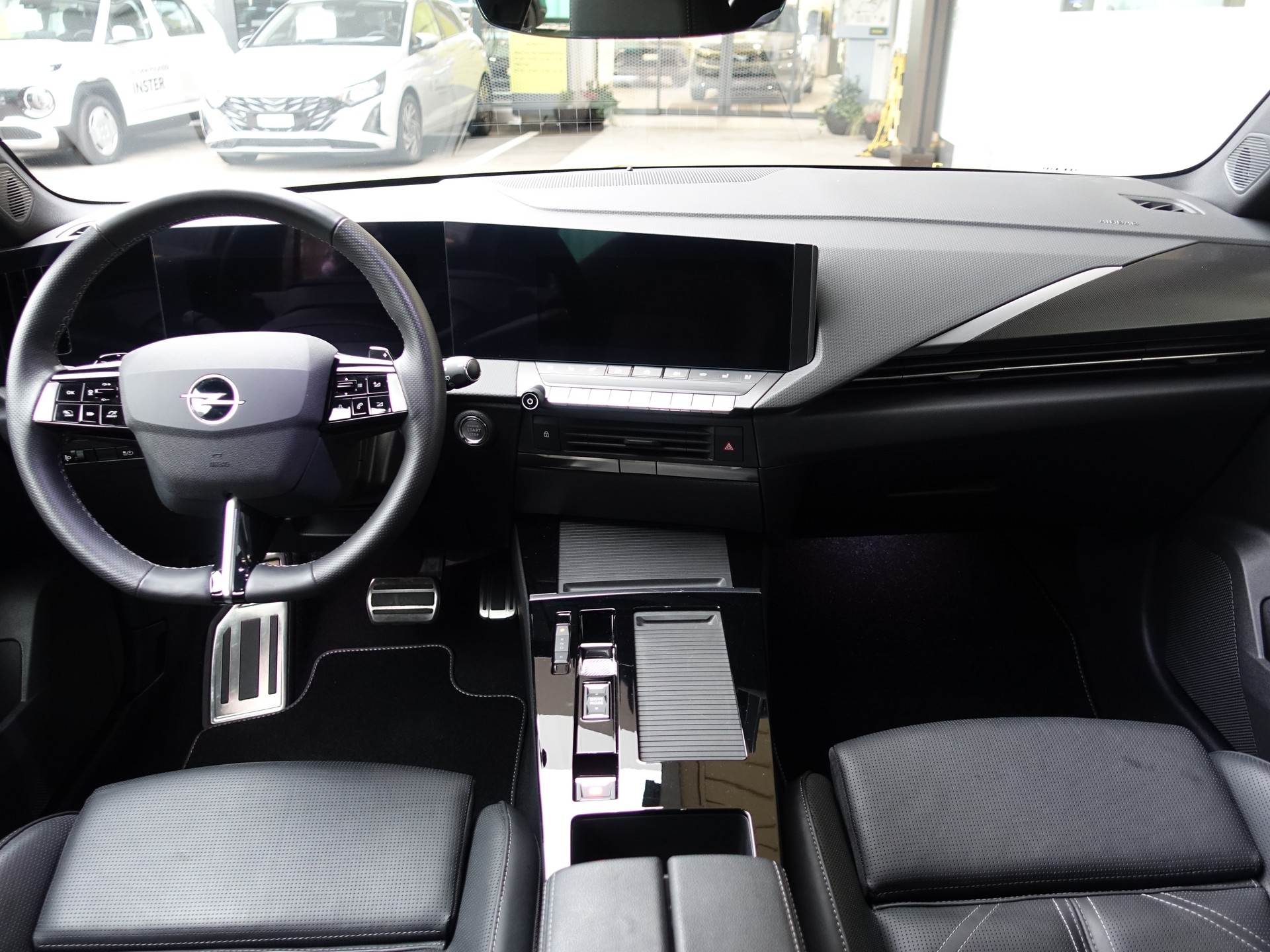 OPEL Astra 1.6 PHEV Swiss + A-image-28