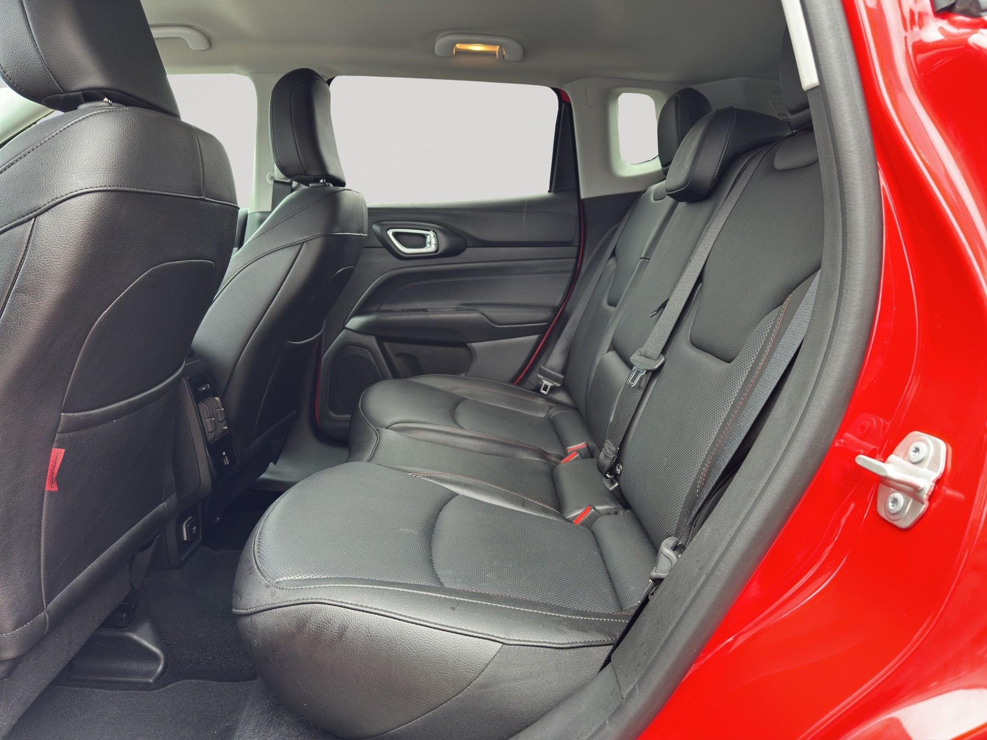 JEEP Compass 1.3 T PHEV Trailhawk AWD-image-7
