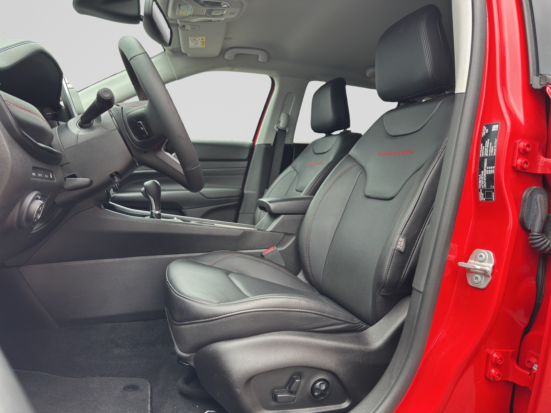JEEP Compass 1.3 T PHEV Trailhawk AWD-image-5