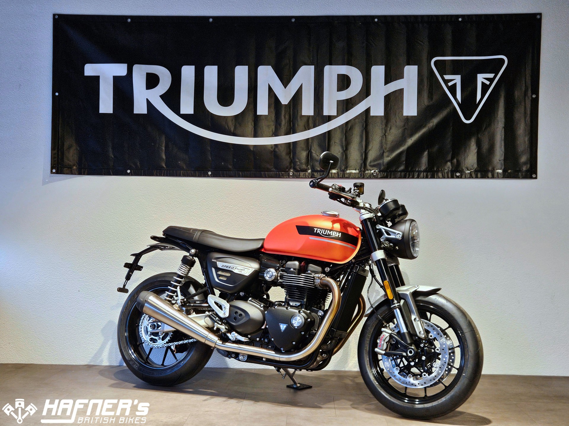 TRIUMPH Speed Twin 1200