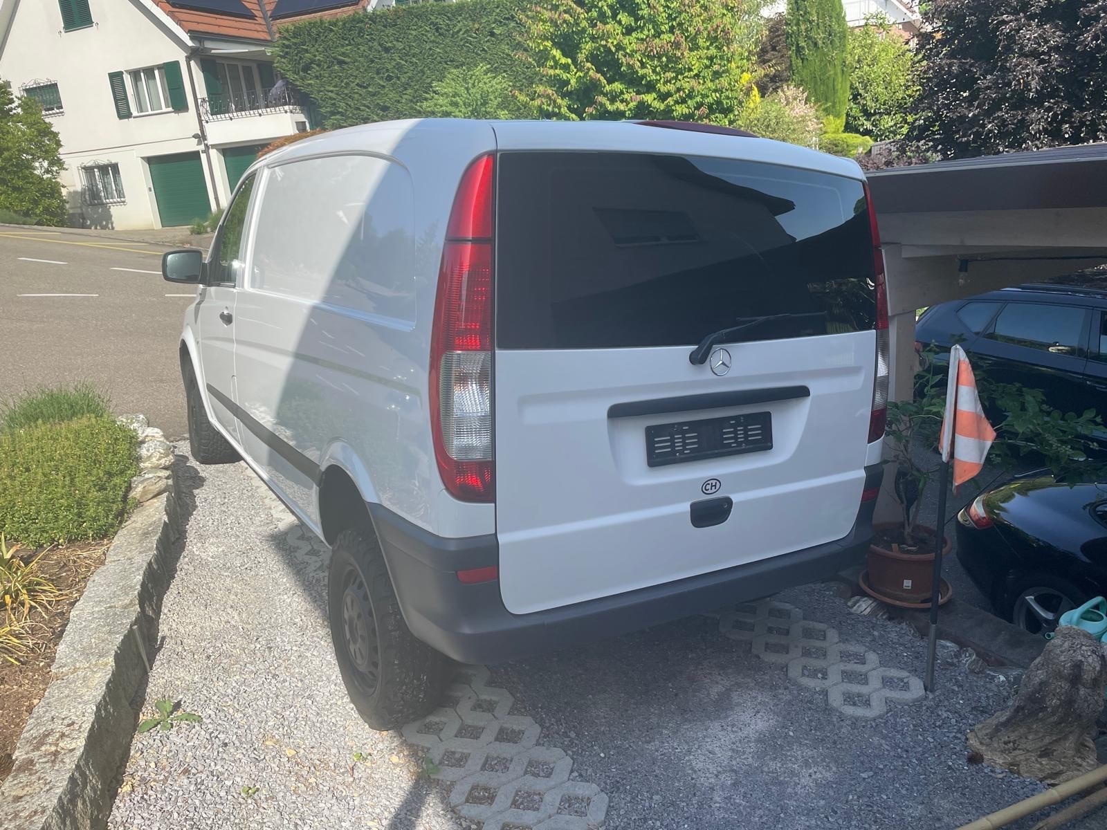 MERCEDES-BENZ Vito 113 CDI Blue Efficiency L 4Matic A-image-2