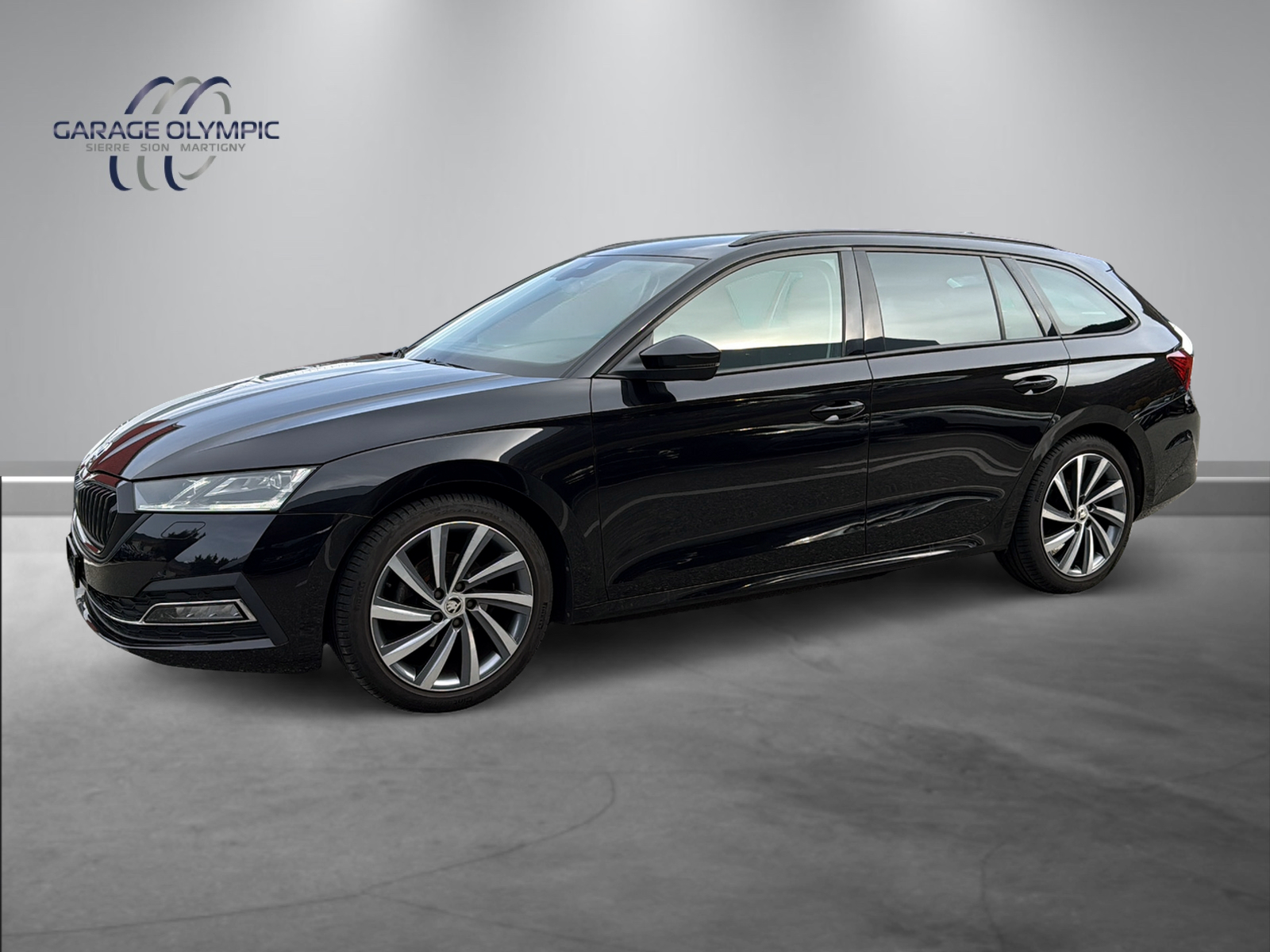 SKODA Octavia Combi 2.0 TDI DSG Style-image-0