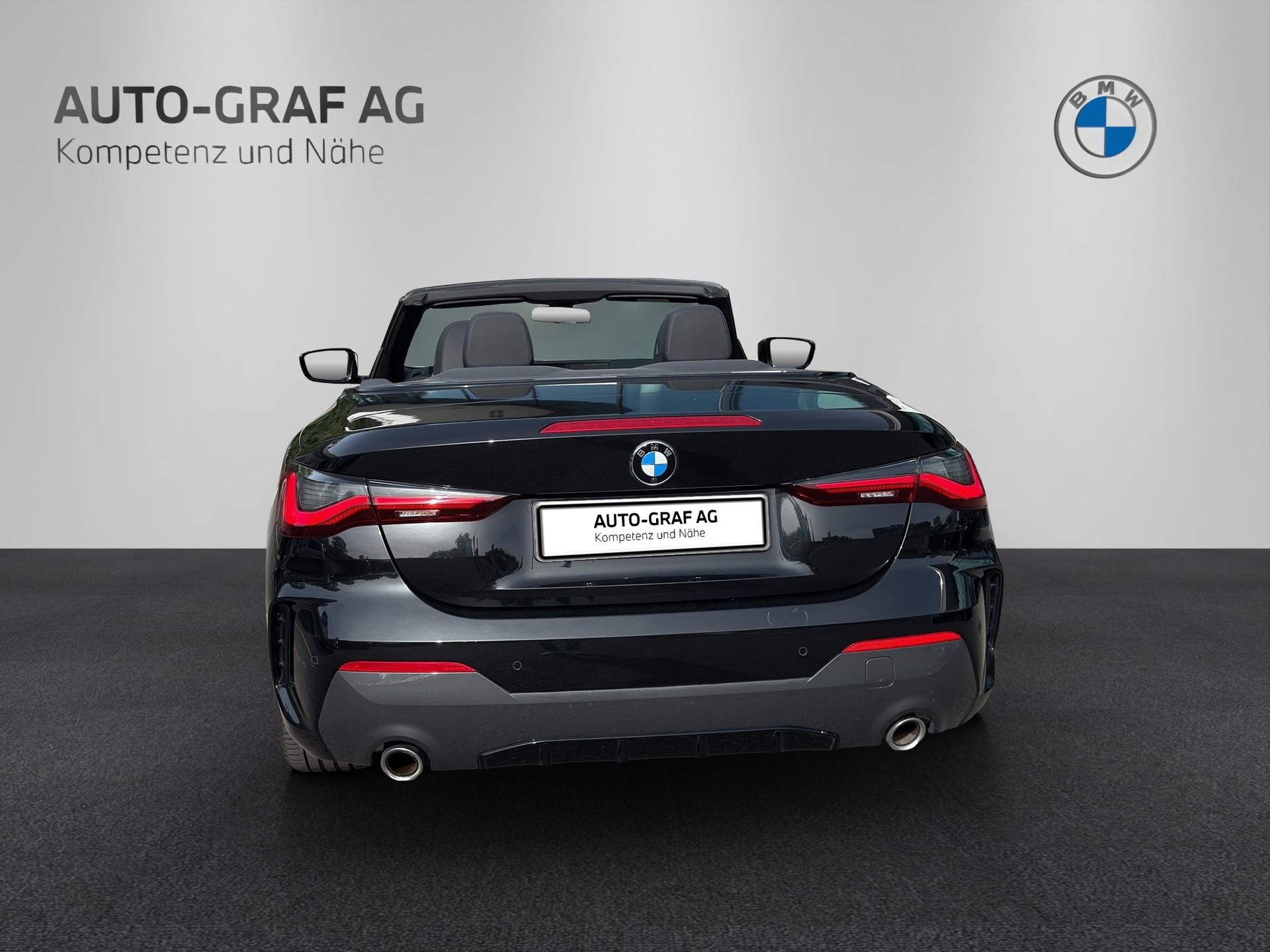 BMW 430i M Sport xDrive Cabrio-image-3
