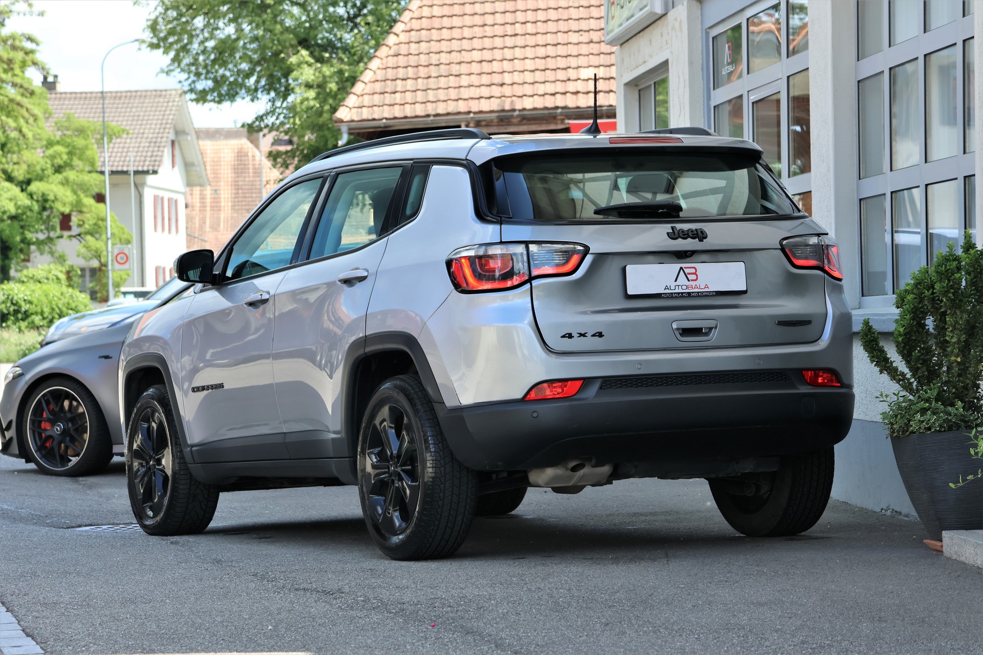 JEEP Compass 2.0CRD Limited AWD 9ATX-image-2