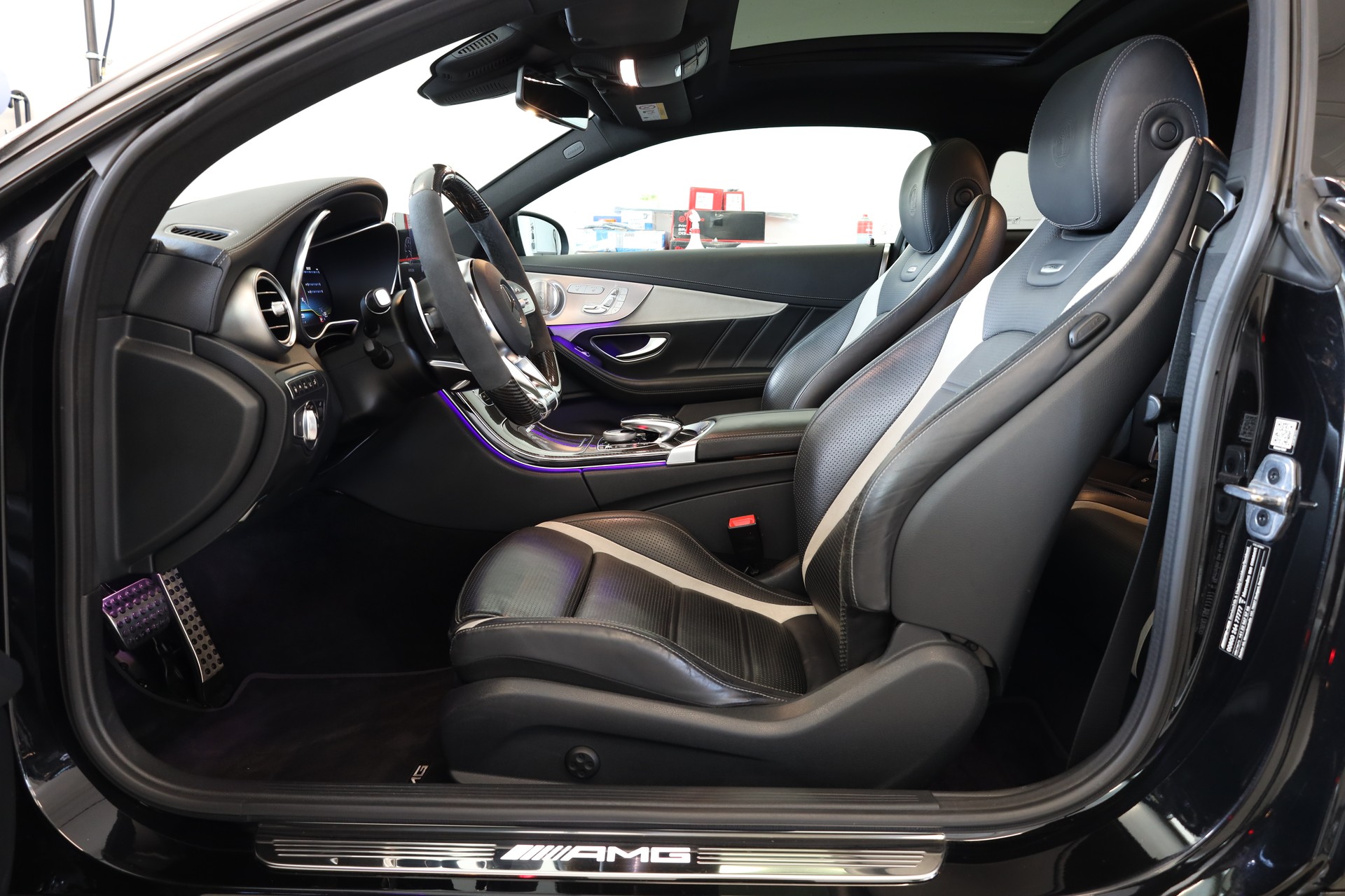 MERCEDES-BENZ C 63 S AMG 9G-tronic-image-8