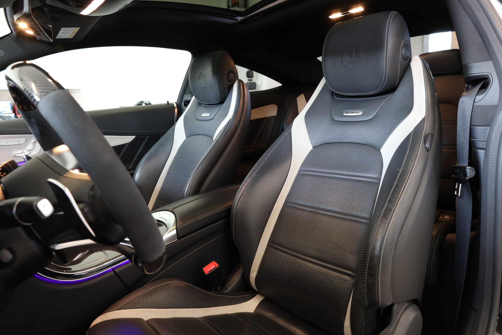 MERCEDES-BENZ C 63 S AMG 9G-tronic-image-11