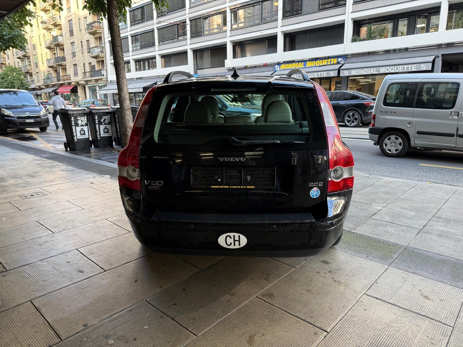 VOLVO V50 2.0D Momentum-image-8