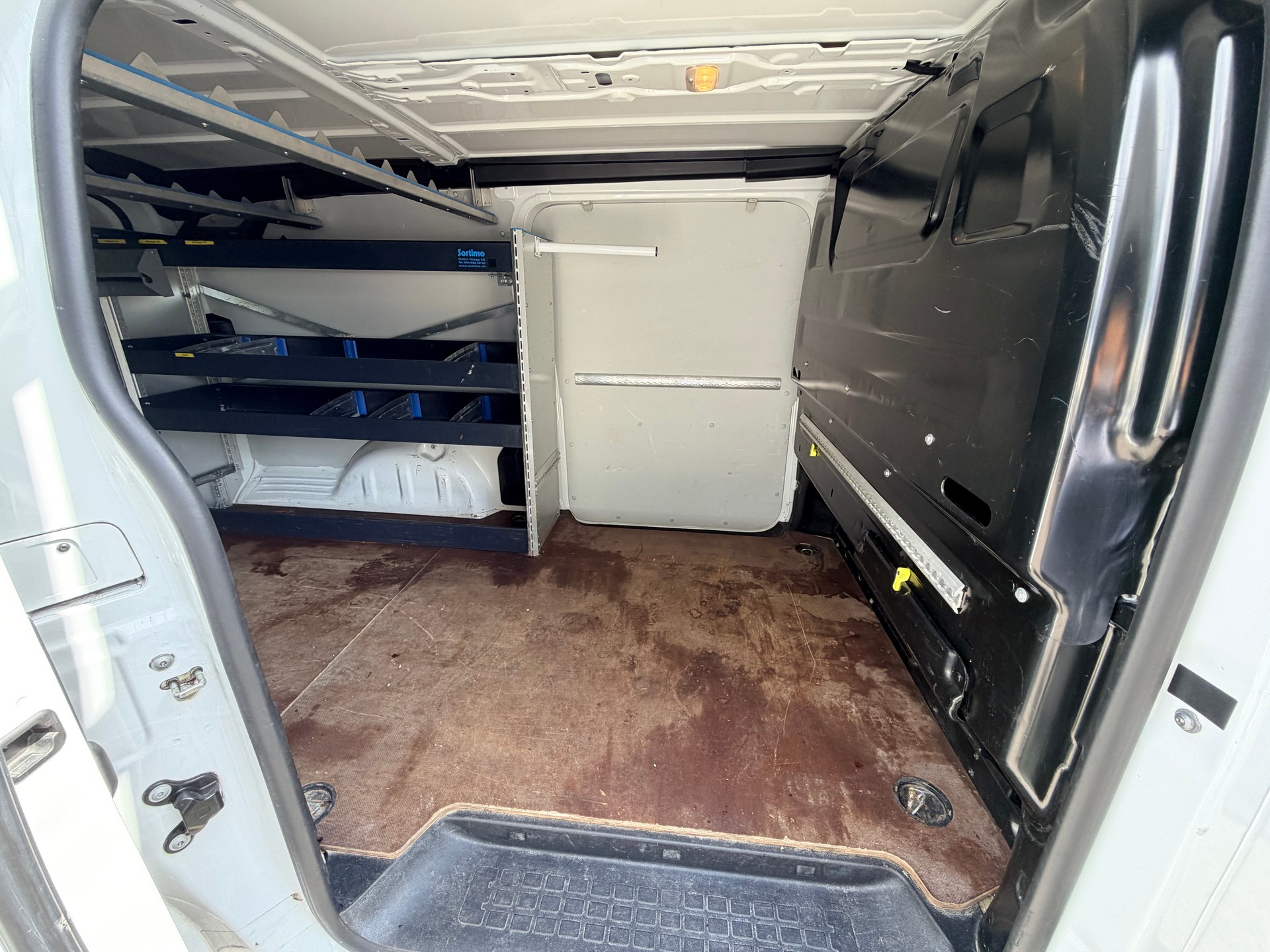 TOYOTA Proace 2.0D Panel Van Long Active-image-9