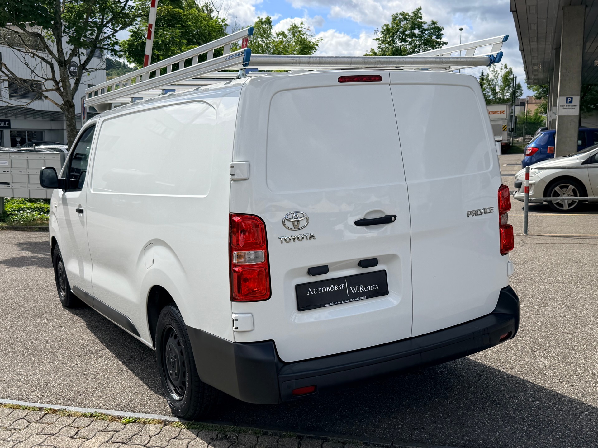 TOYOTA Proace 2.0D Panel Van Long Active-image-4