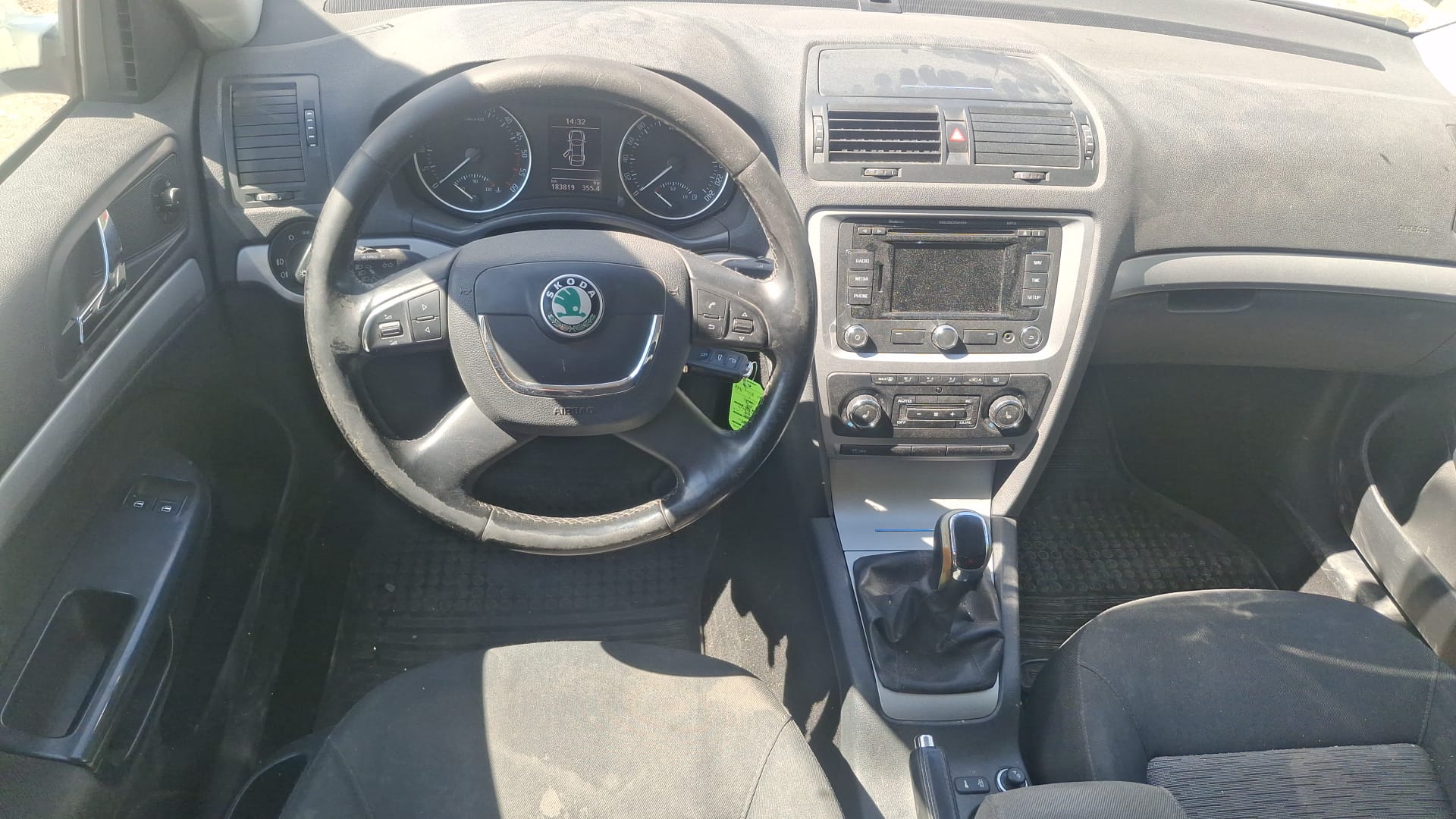 SKODA Octavia Combi 1.6 TDI Ambition 4x4-image-7
