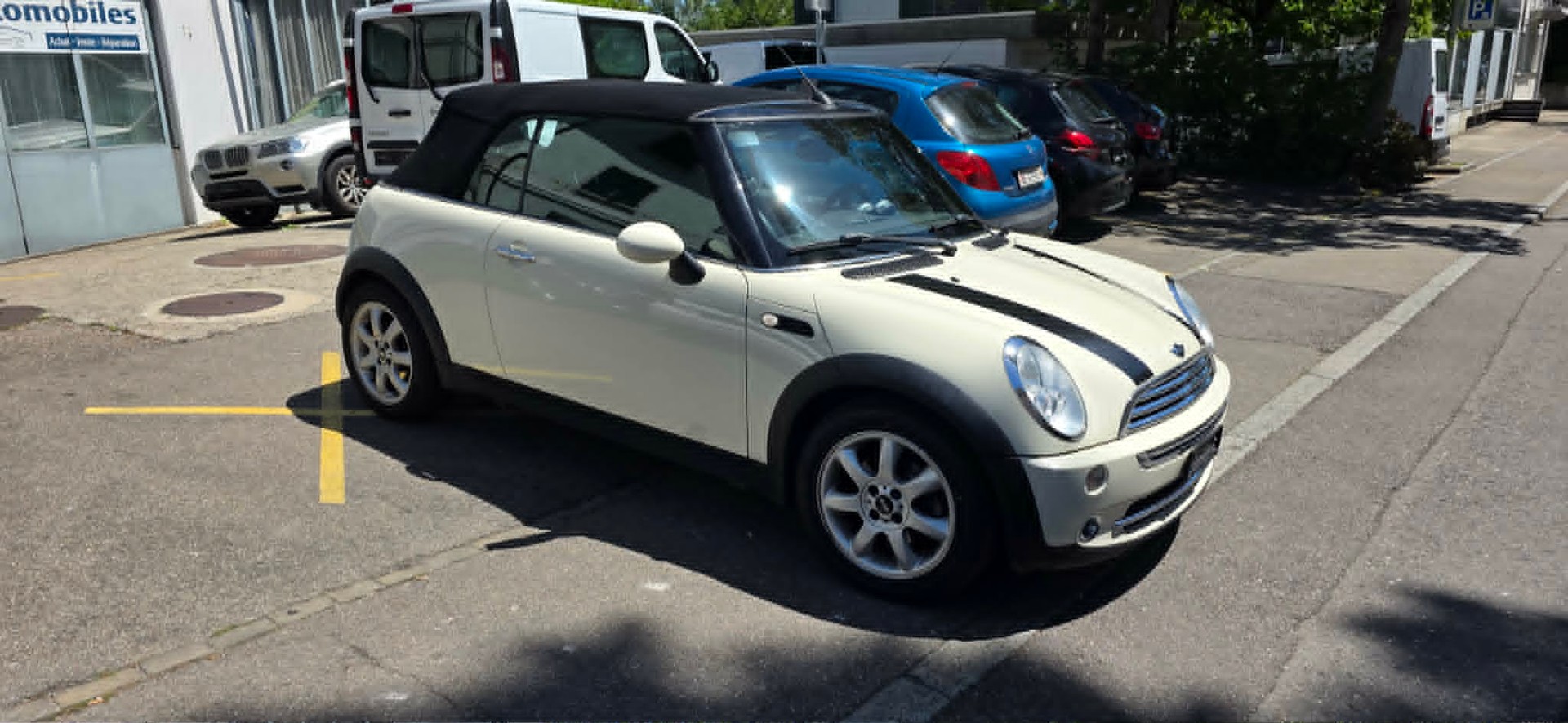 MINI Cooper Cabriolet-image-7