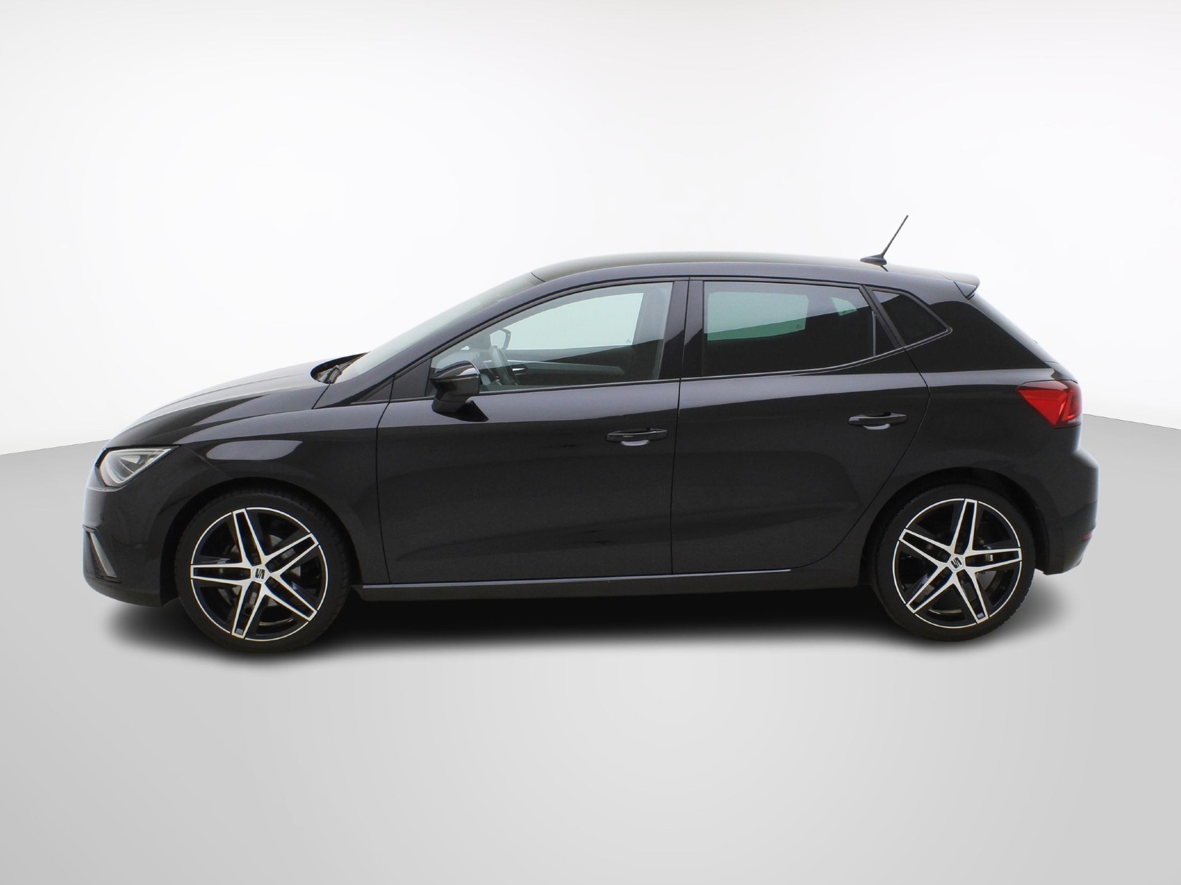 SEAT Ibiza 1.5 TSI DSG FR-image-2
