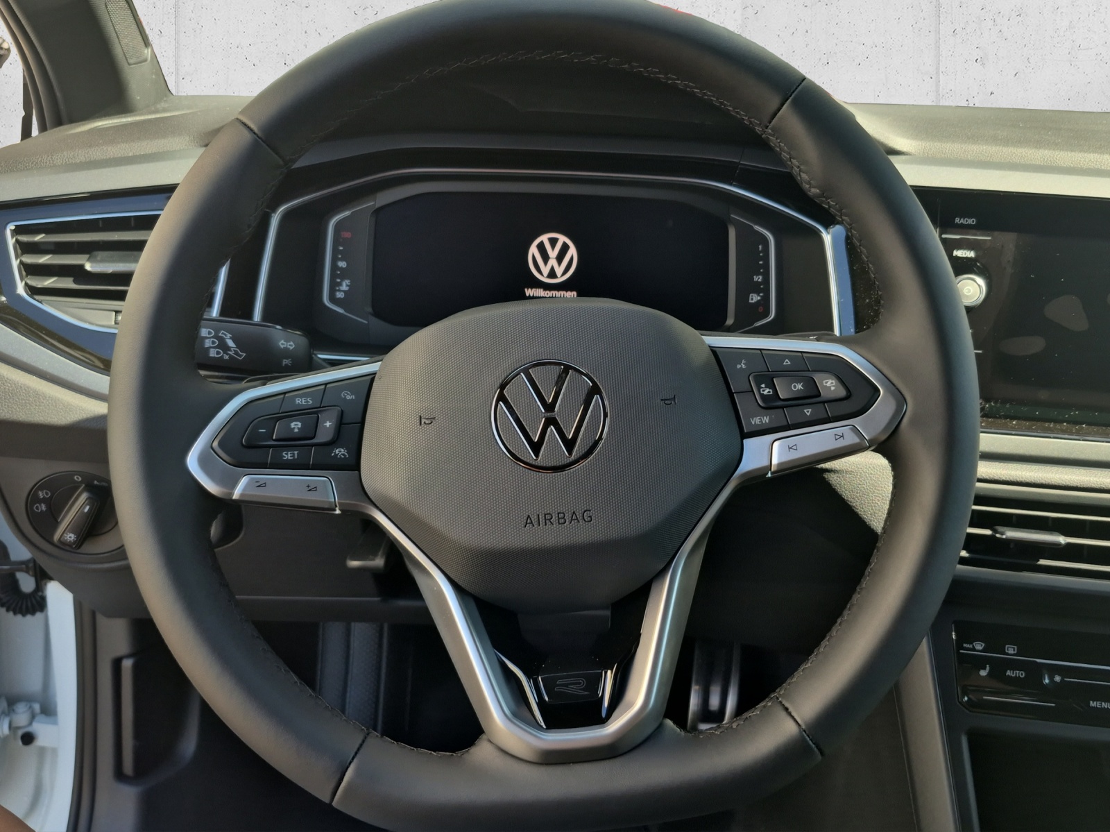 VW Polo 1.0 TSI R-Line United DSG-image-9